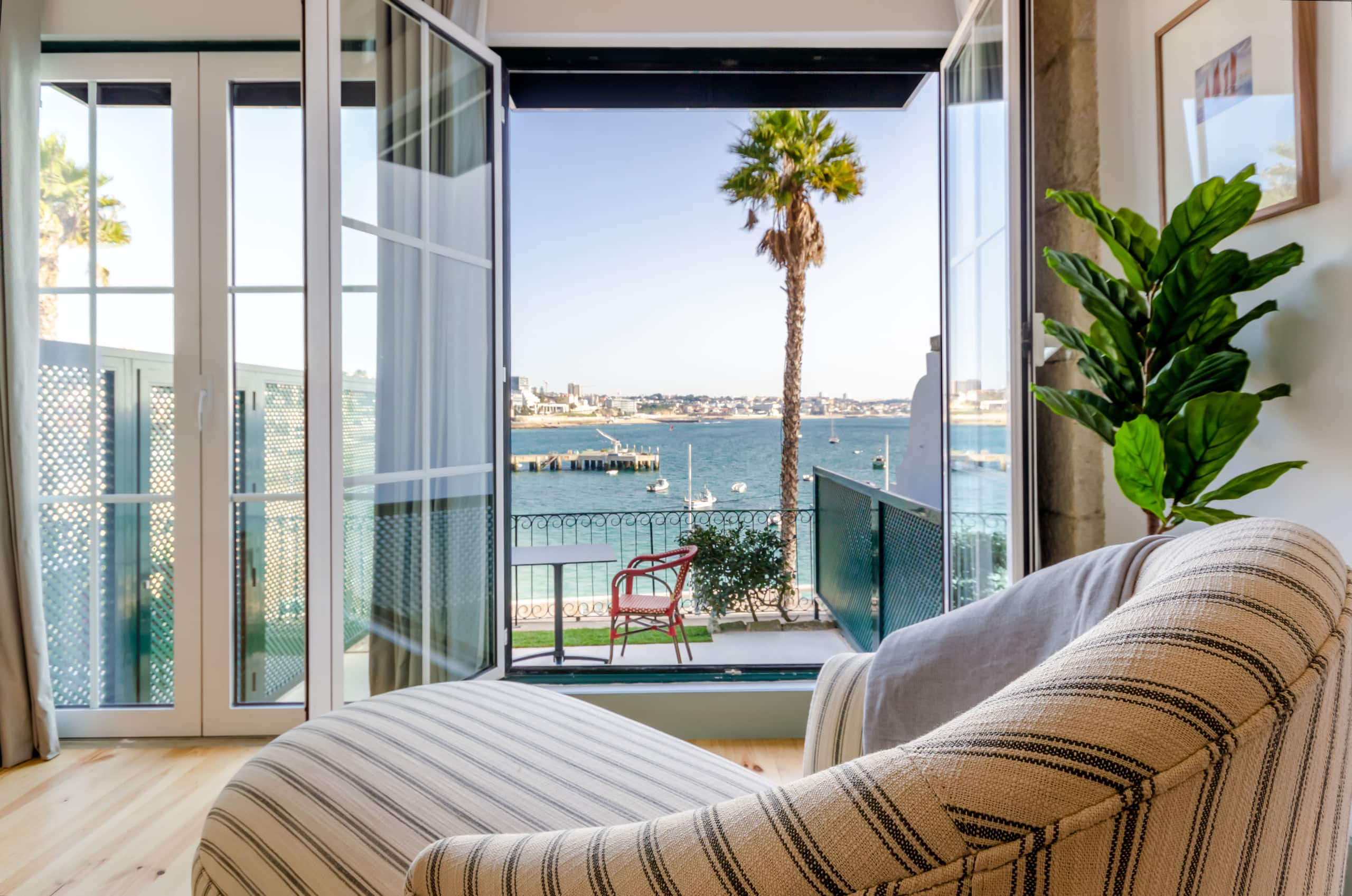 Westlight Cascais Chalet Quarto Deluxe Vista Mar 1