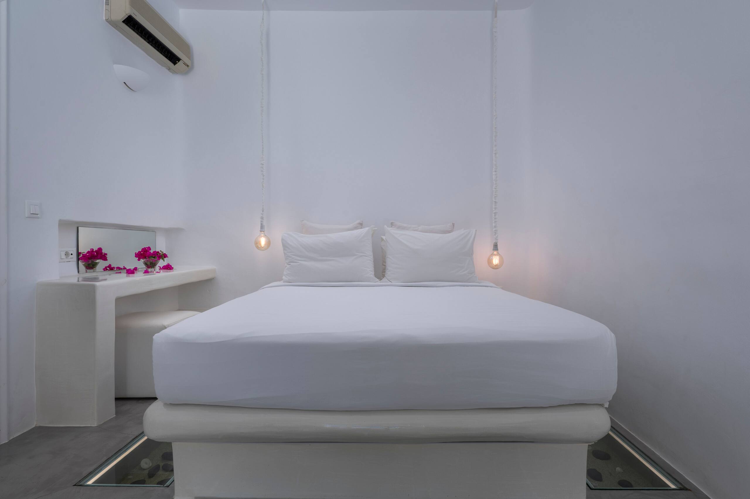 Superior Suite Sea View | Flaskos Suites 9