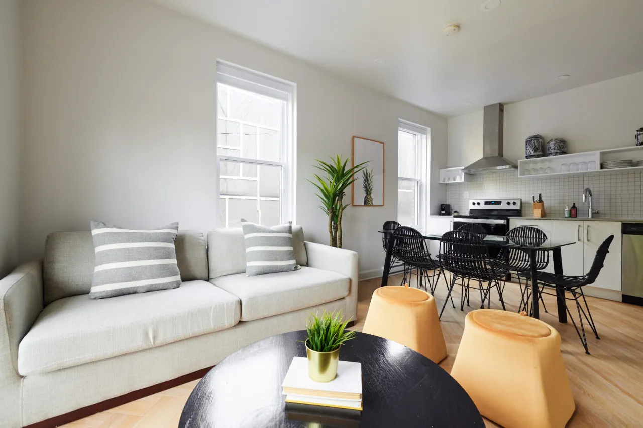 New and Cozy 3 bedroom in Le Plateau by Denstays - Unit 416 3