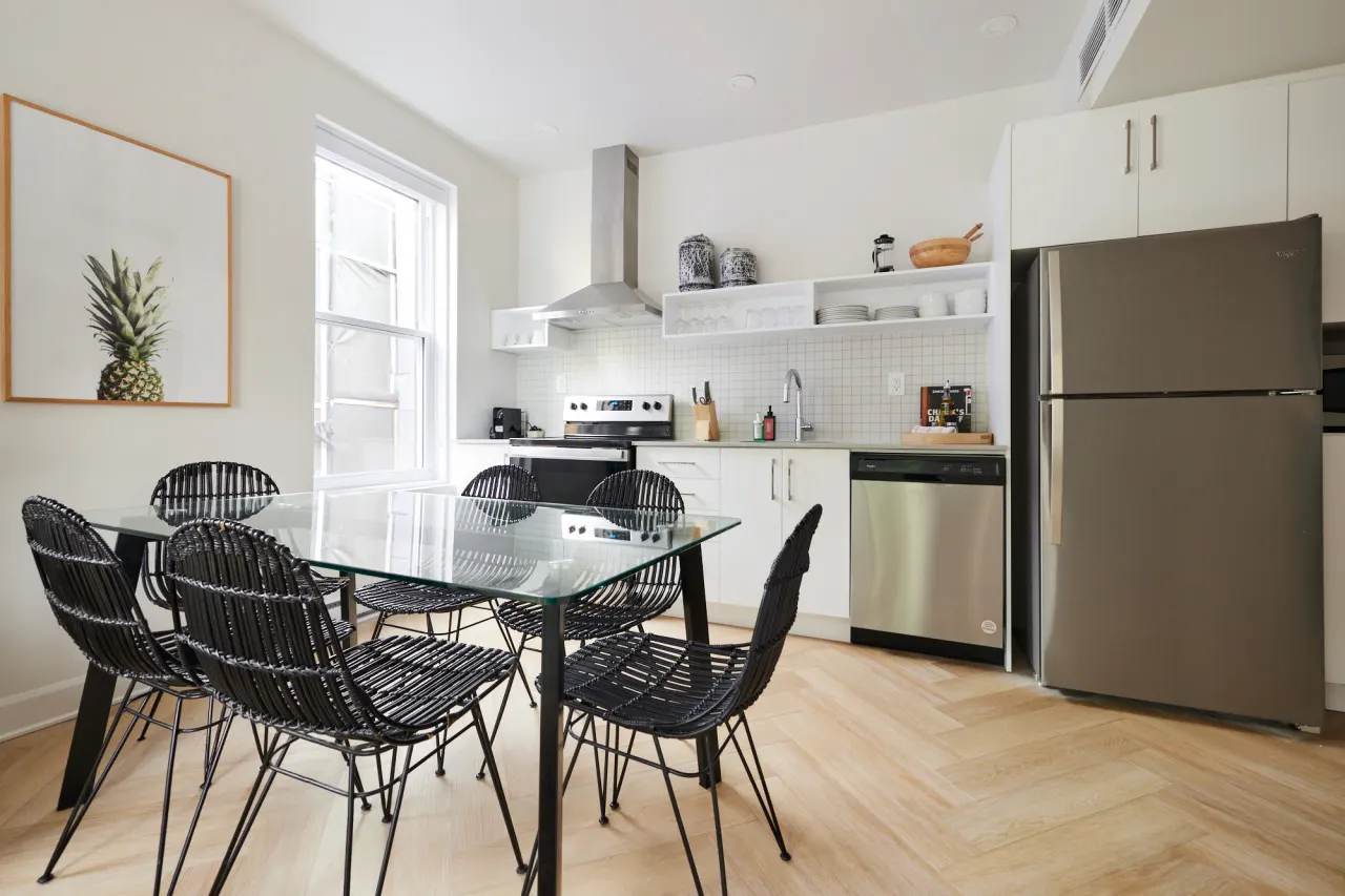 New and Cozy 3 bedroom in Le Plateau by Denstays - Unit 416 4