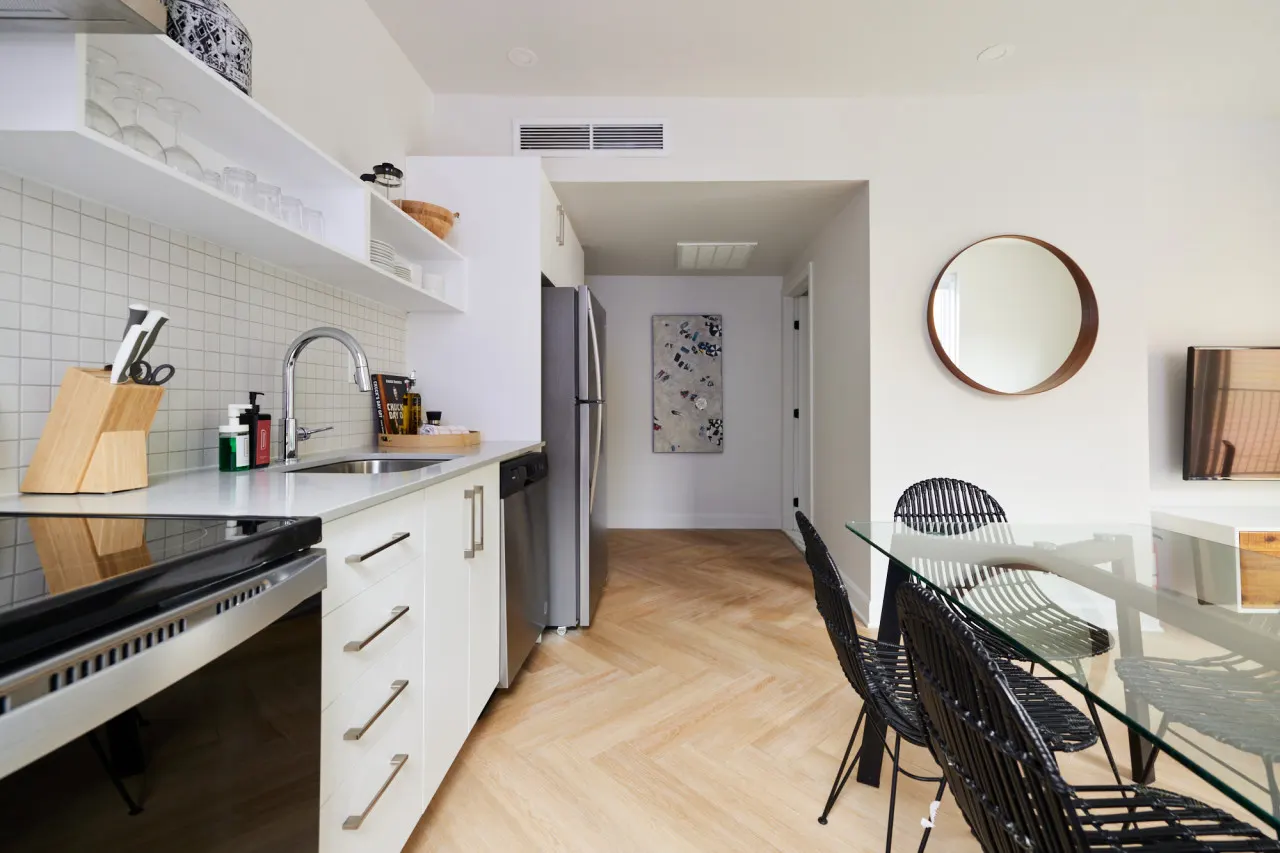 New and Cozy 3 bedroom in Le Plateau by Denstays - Unit 416 7