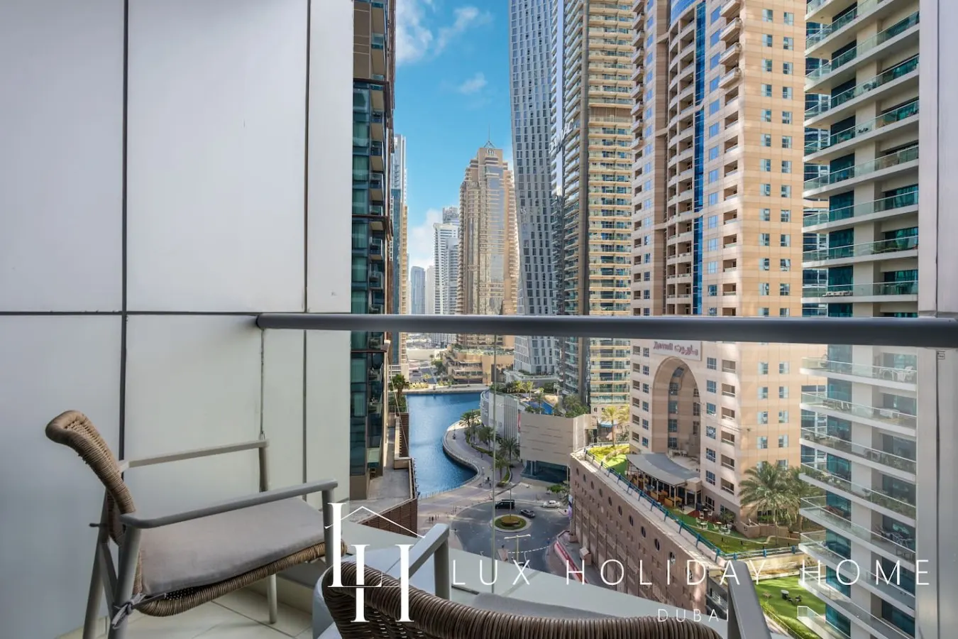 LUX | The Dubai Marina View Suite 4