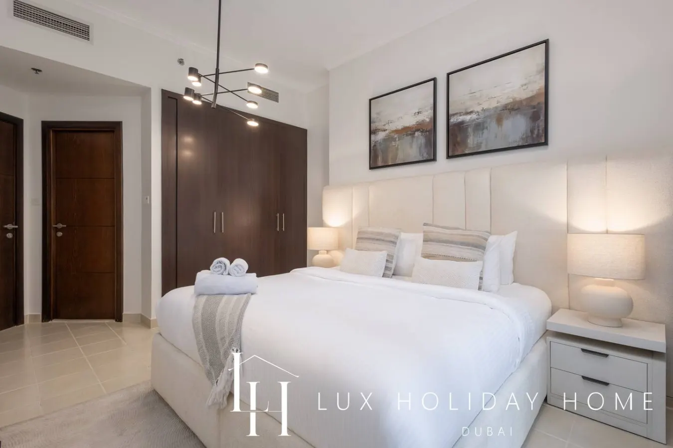 LUX The Dubai Marina View Suite 4 12