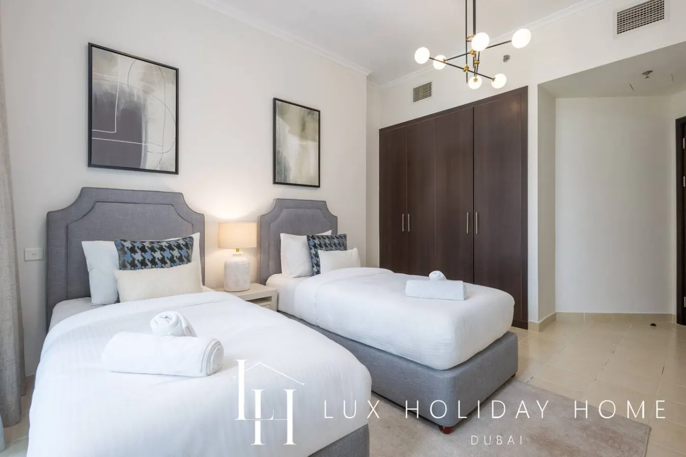 LUX The Dubai Marina View Suite 4 6