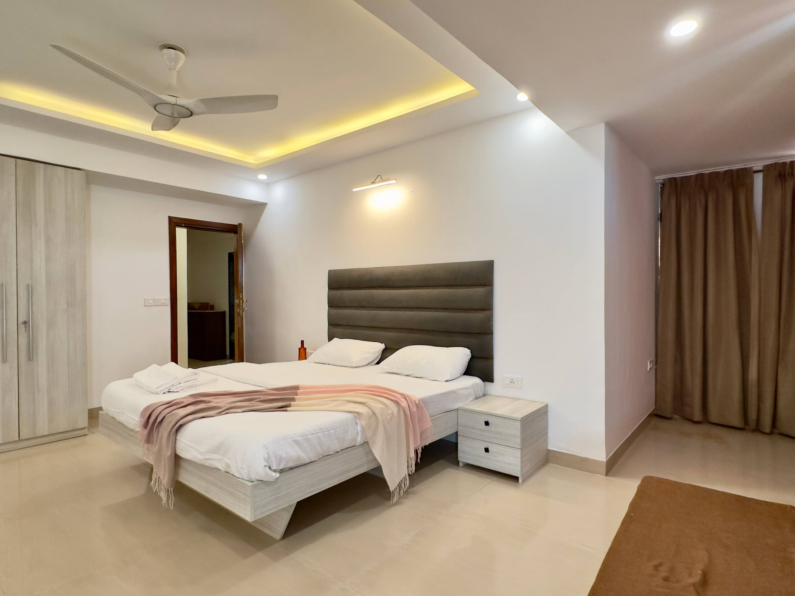 The Marina - 4 BHK Luxury Apartment 32