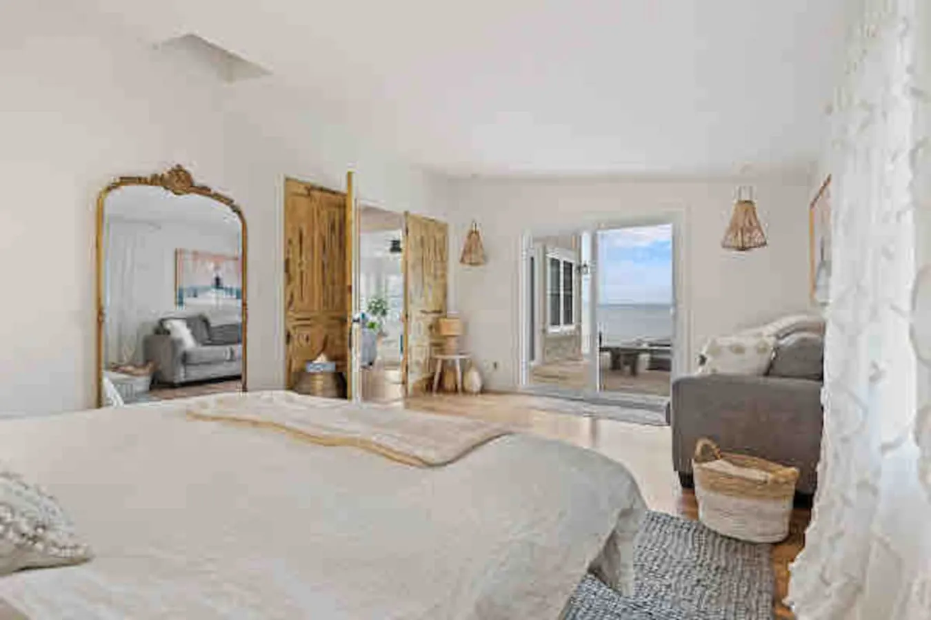 Crystal Beach Executive Waterfront Lakehouse 19