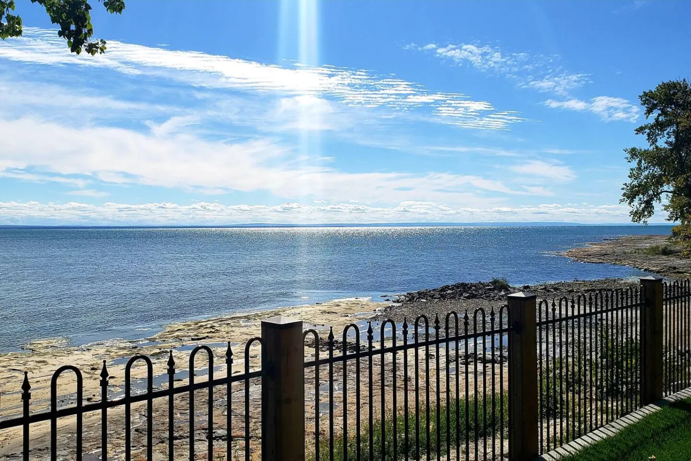 Crystal Beach Executive Waterfront Lakehouse 5