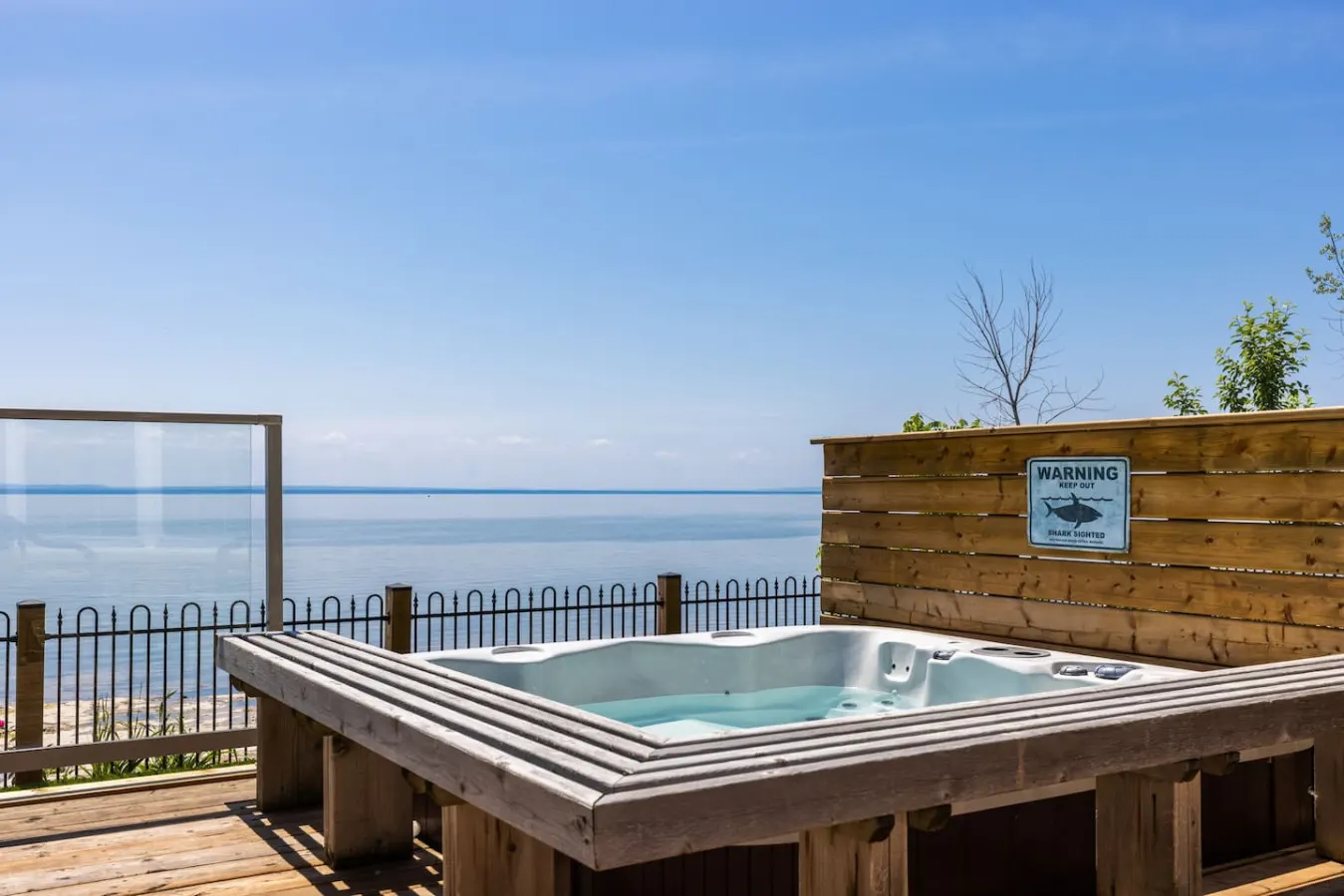 Crystal Beach Executive Waterfront Lakehouse 6