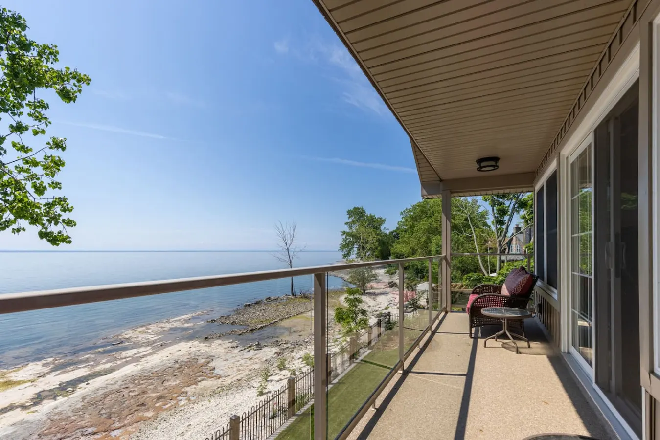 Crystal Beach Executive Waterfront Lakehouse 8