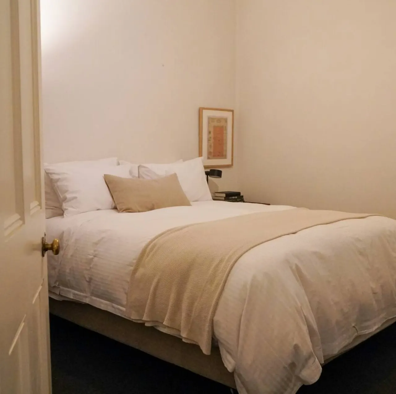 Charming Fitzroy Terrace Walk, Dine & Explore 9