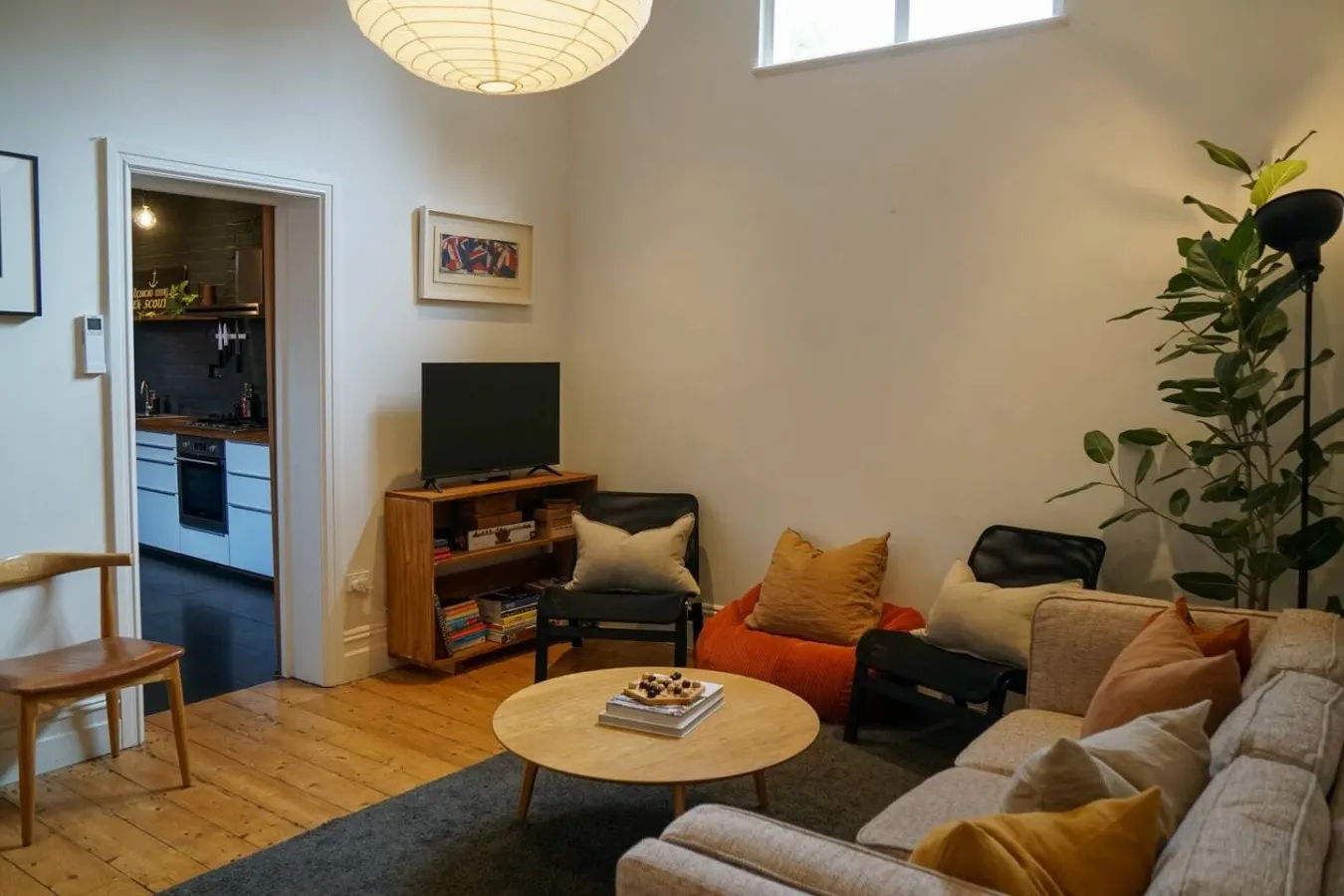 Charming Fitzroy Terrace Walk, Dine & Explore 11
