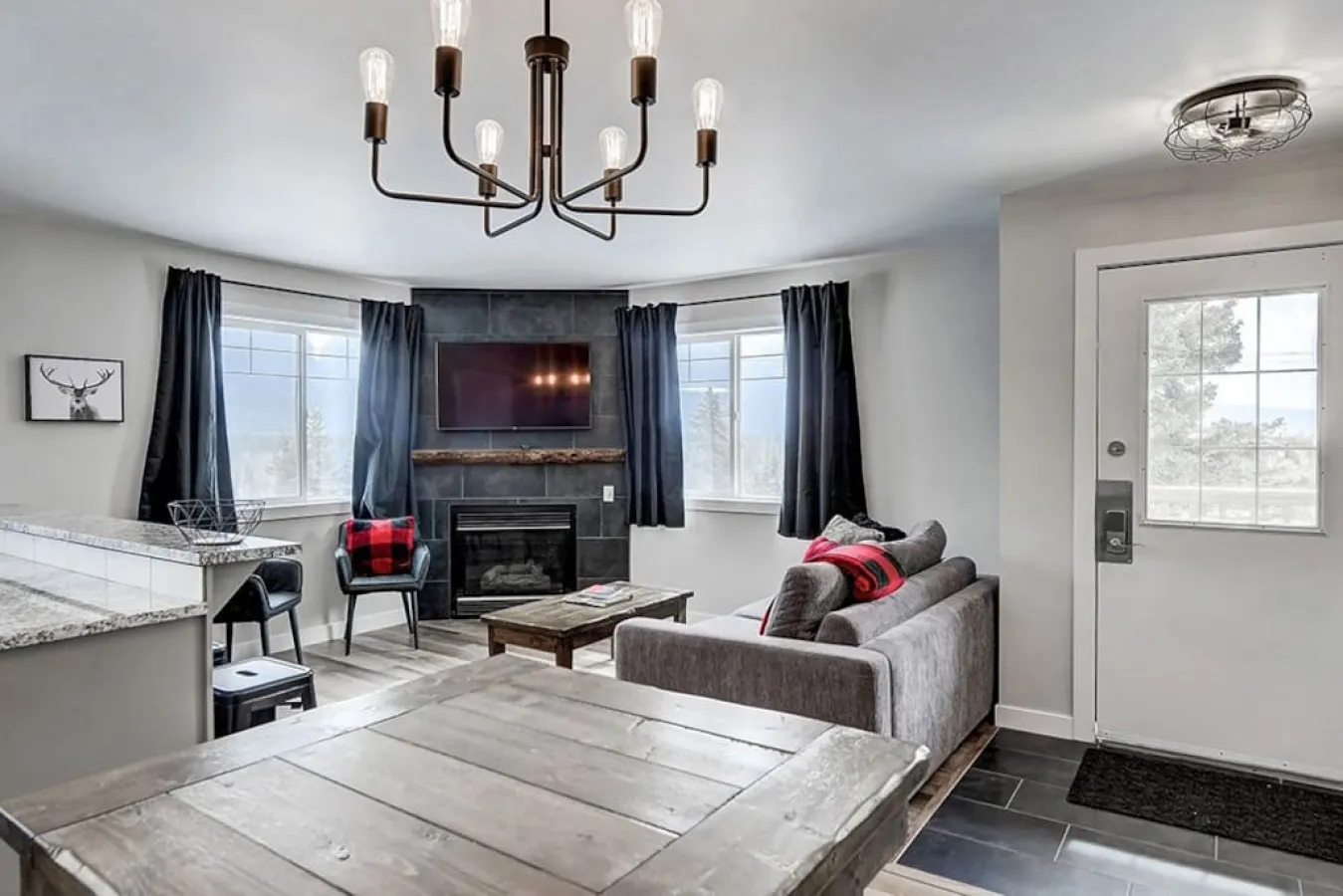 Mountain View Condo Near Banff & Canmore 3