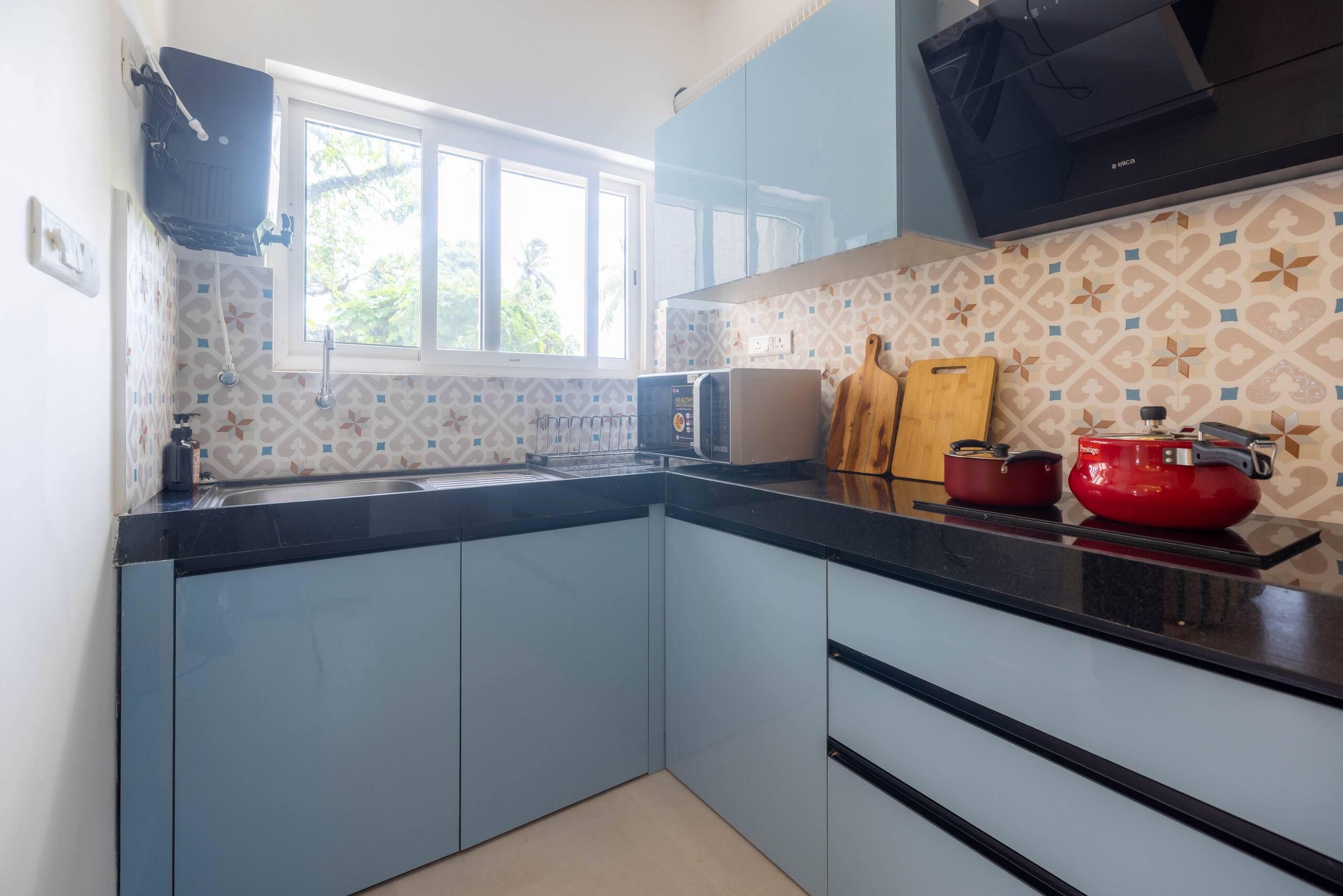 Cozy 2BR Candolim Escape | Pool, Gym & Hill Views 11