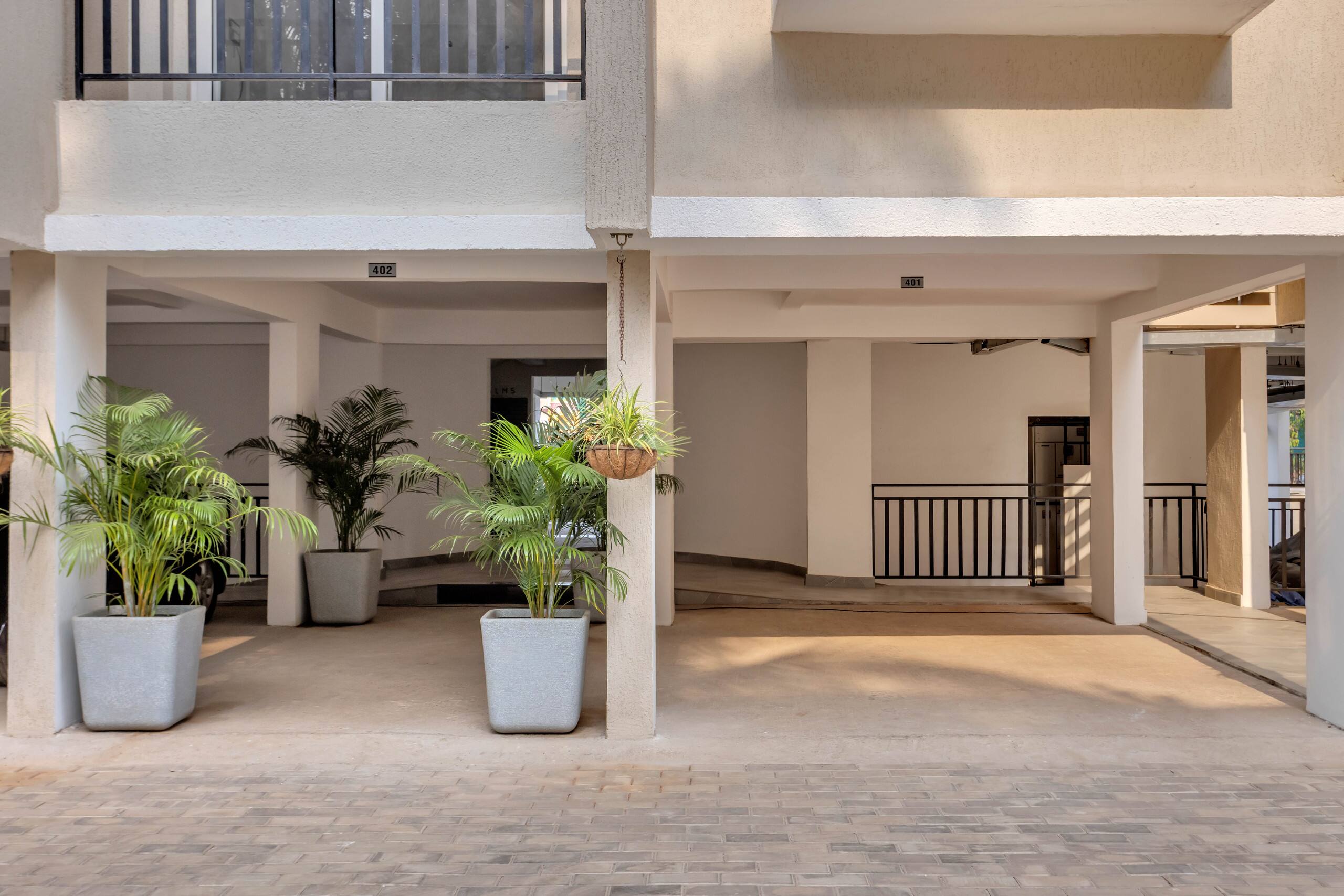 Cozy 2BR Candolim Escape | Pool, Gym & Hill Views 36