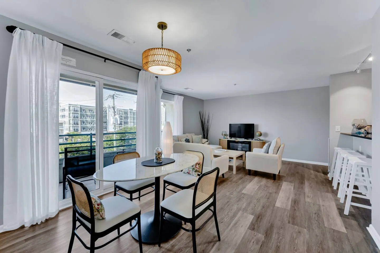 Virginia Beach 2BR Condo With Pool Access 15