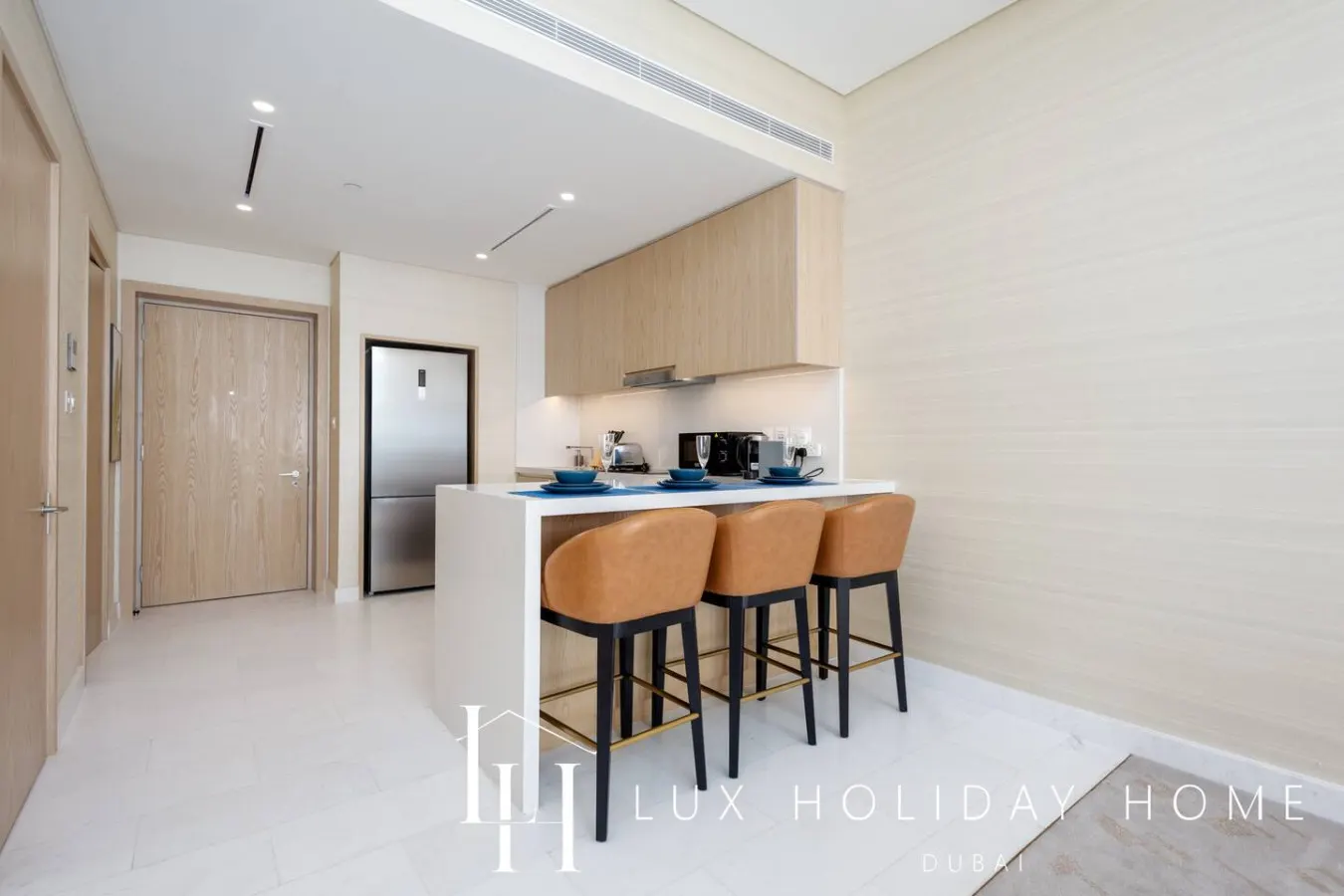 LUX Iconic Views at The Palm Tower Suite 7 8