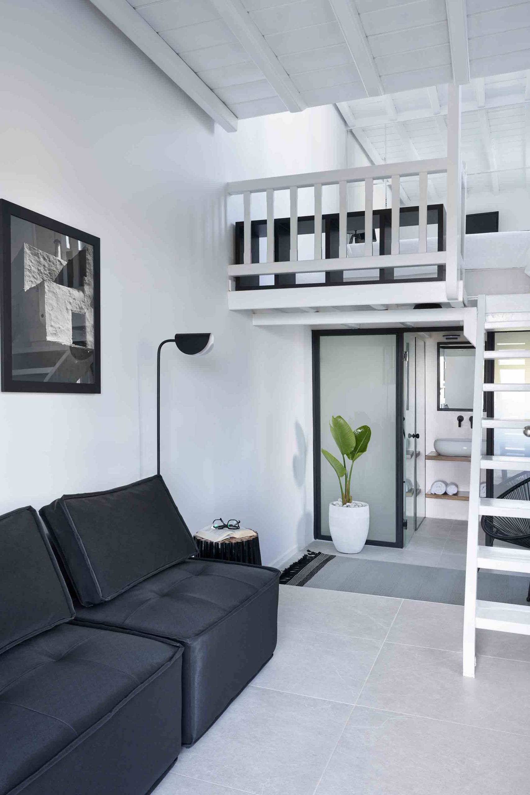Almyra Home 6