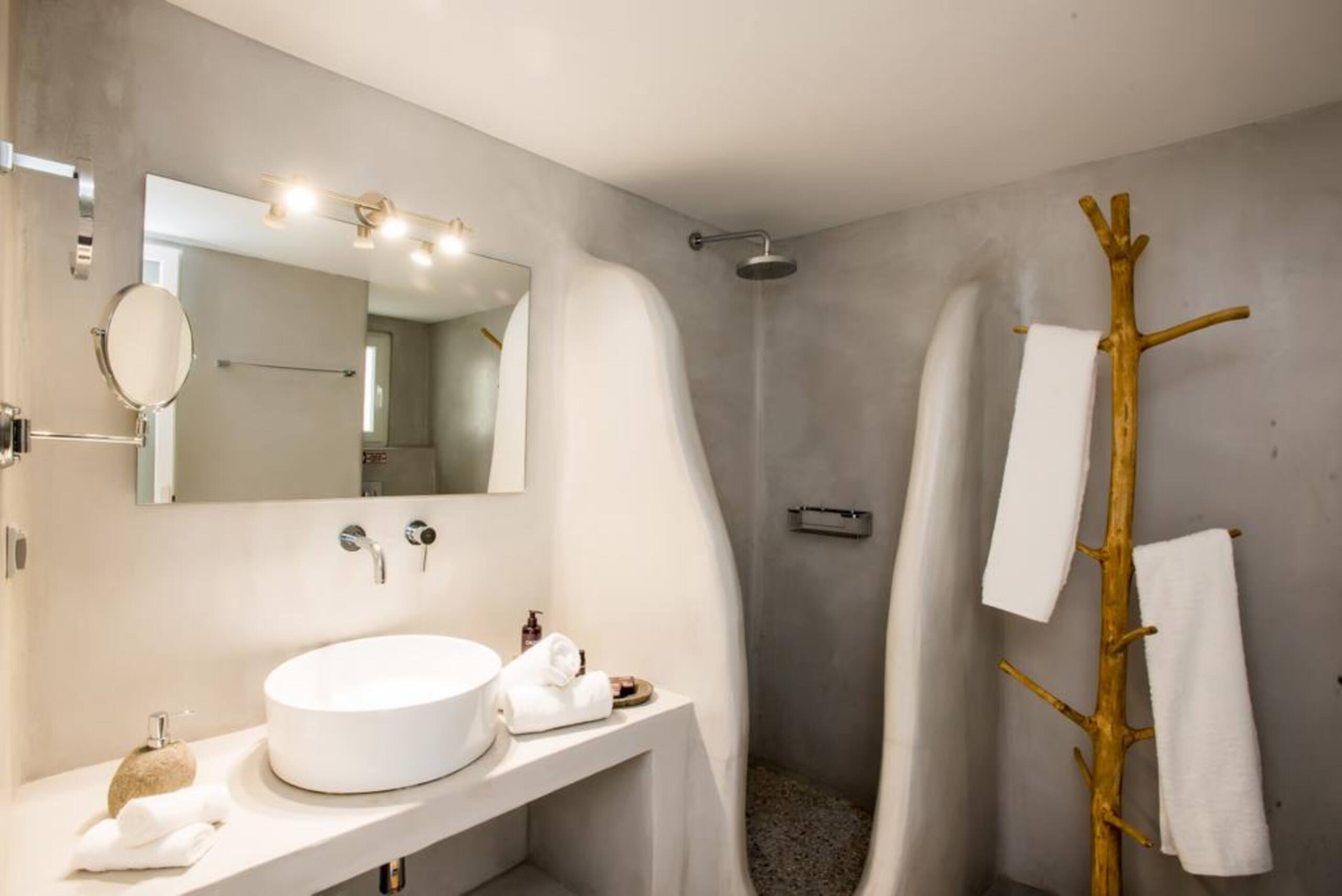 Jonaz Suite, Ornos beach (4pax) 12