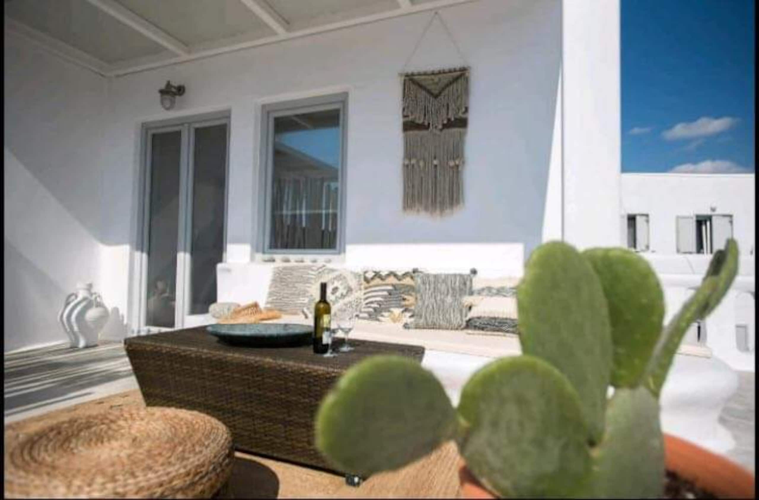 Jonaz Suite, Ornos beach (4pax) 6