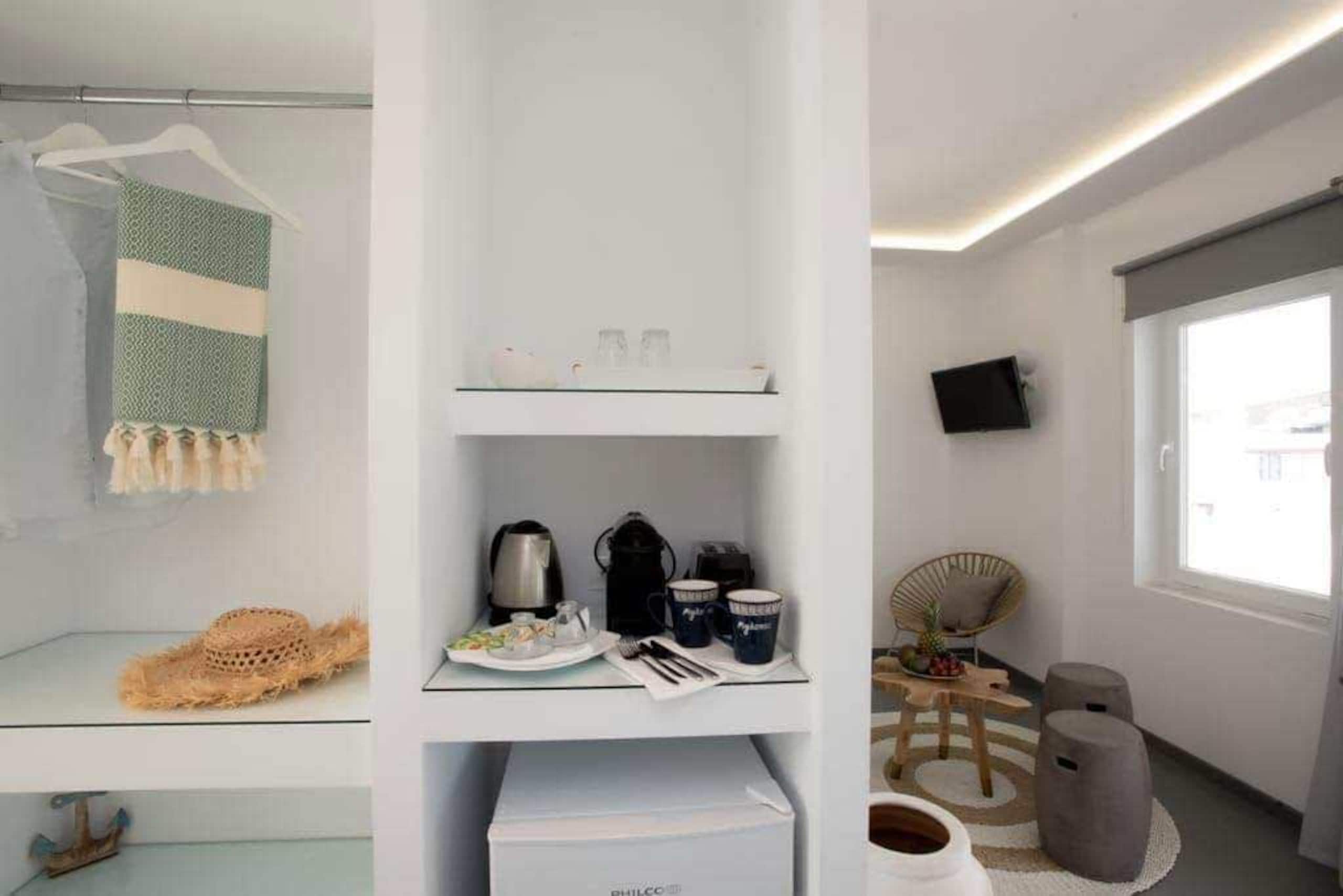 Jonaz Suite, Ornos beach (4pax) 15