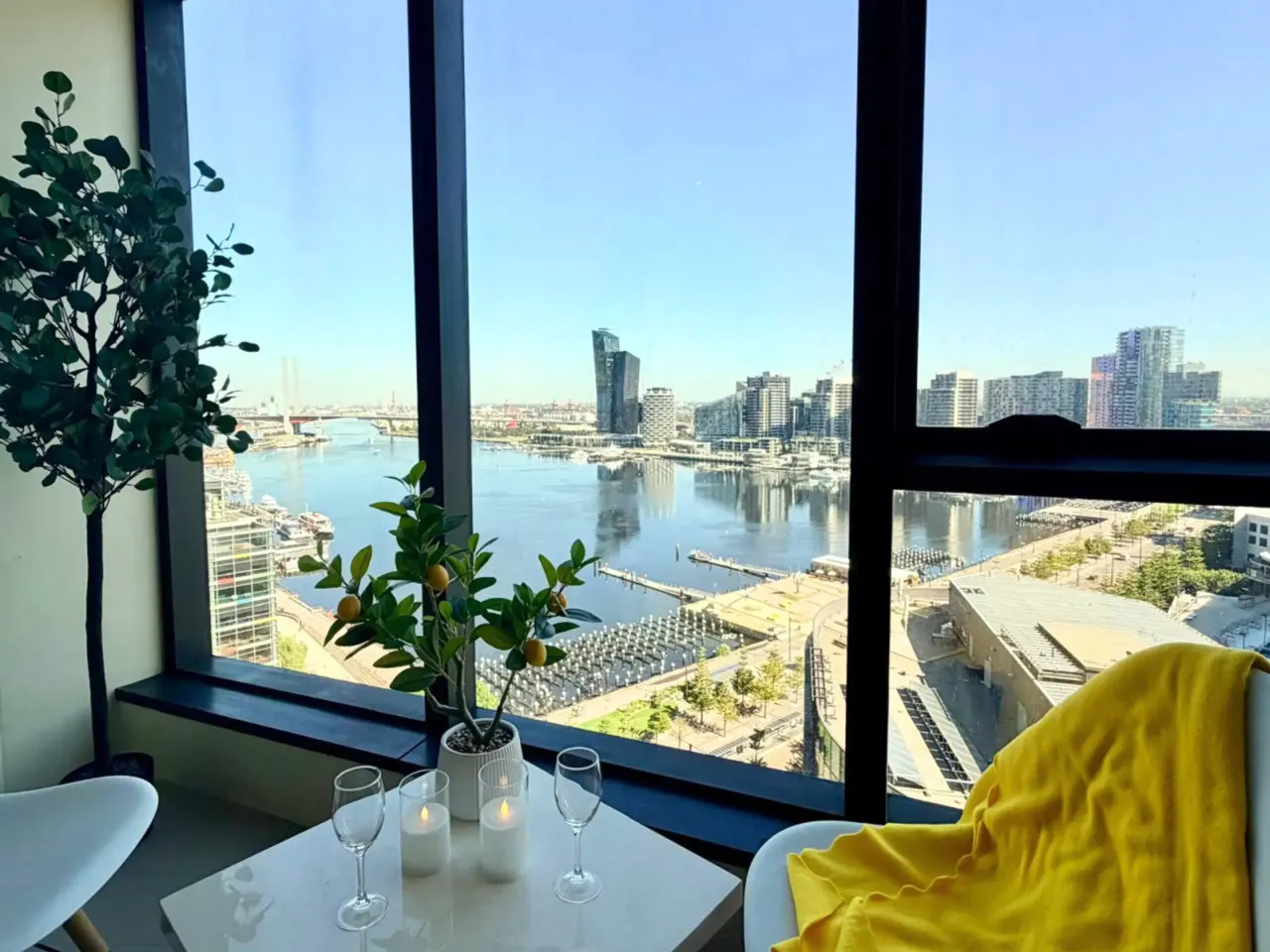 Esplanade Escape Apartment - 1Bed1Bath - HE1 13