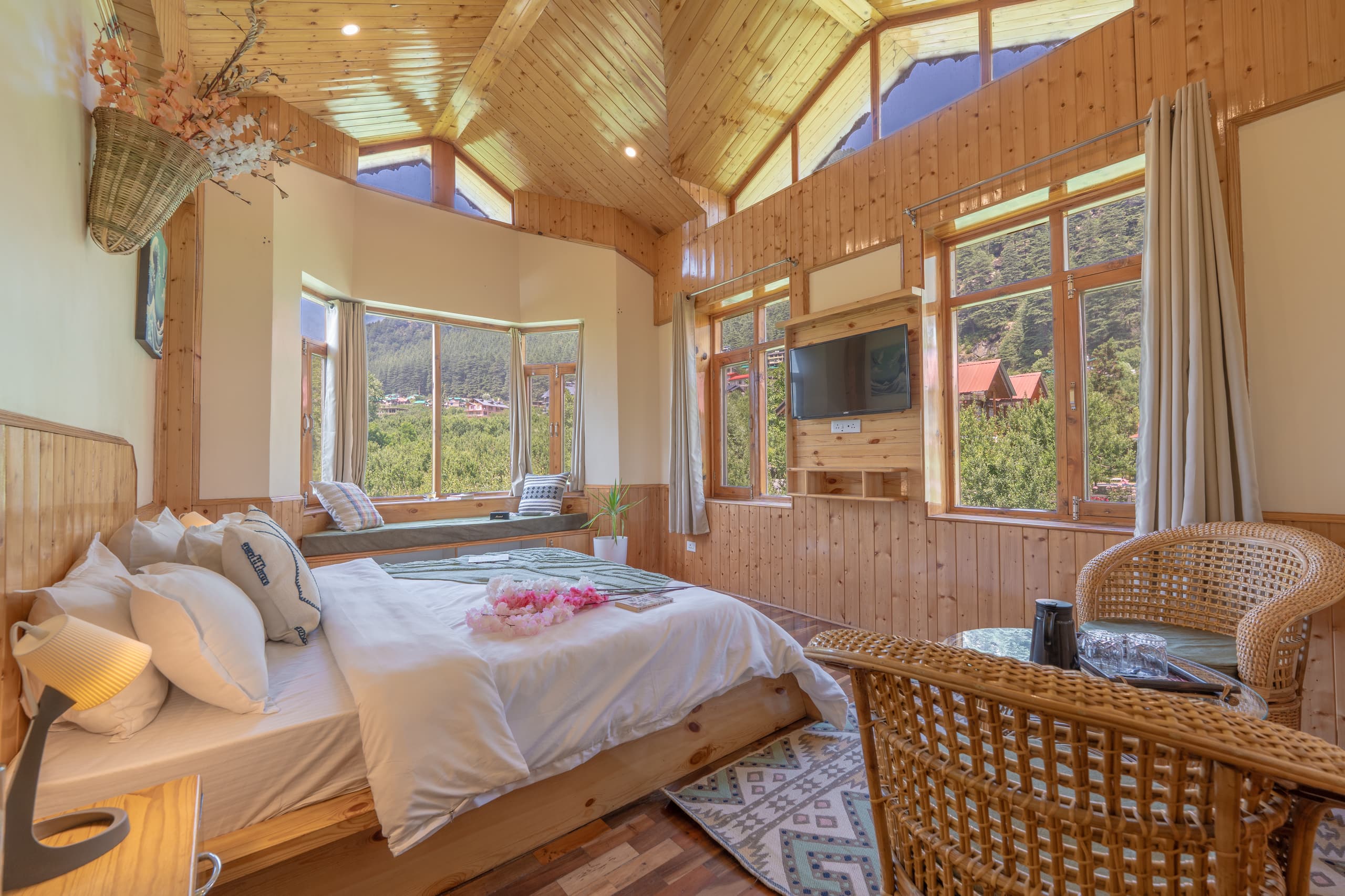 Kaizen Rare, Luxury 6BR Villa with Outdoor Jacuzzi 36