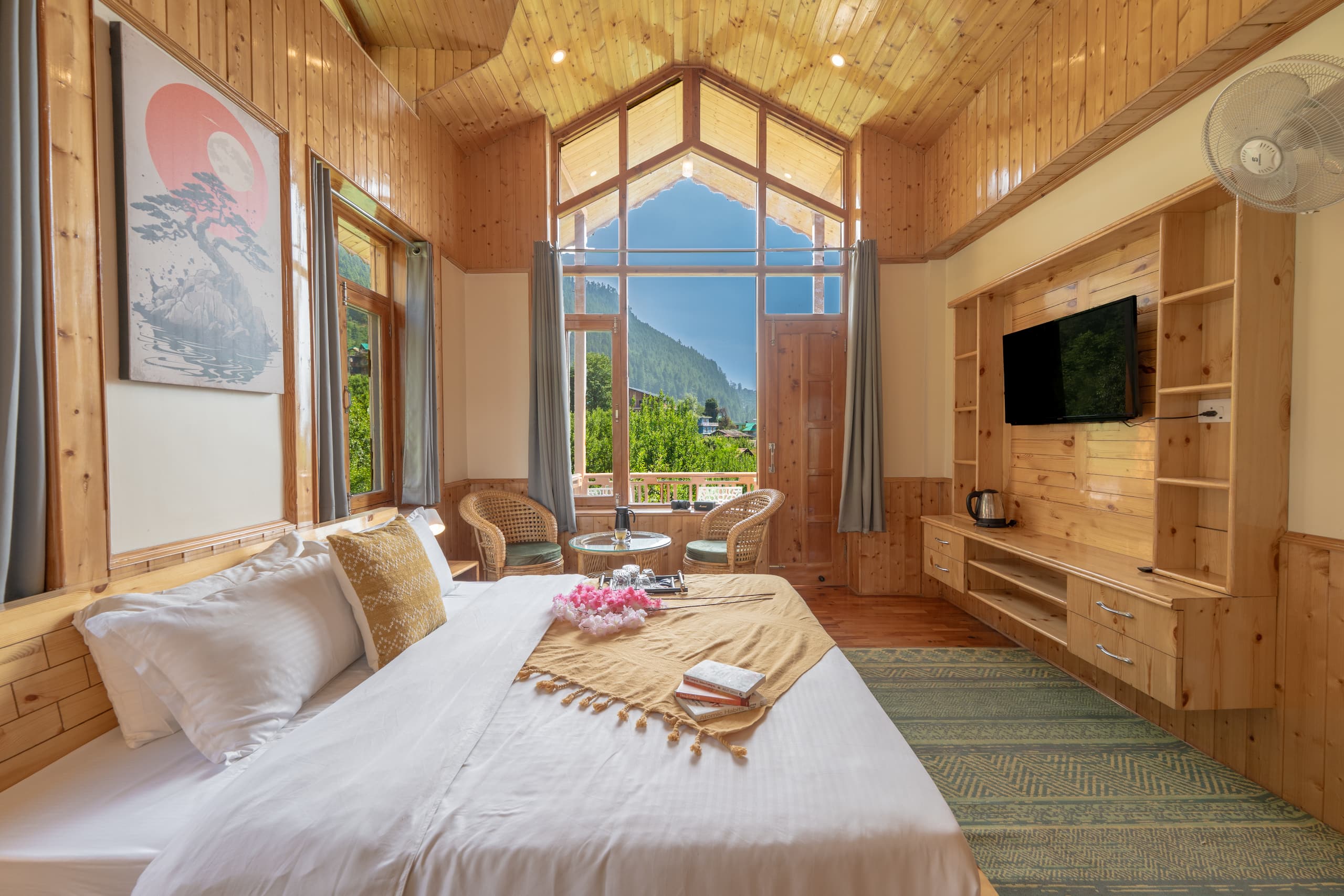 Kaizen Rare, Luxury 6BR Villa with Outdoor Jacuzzi 3