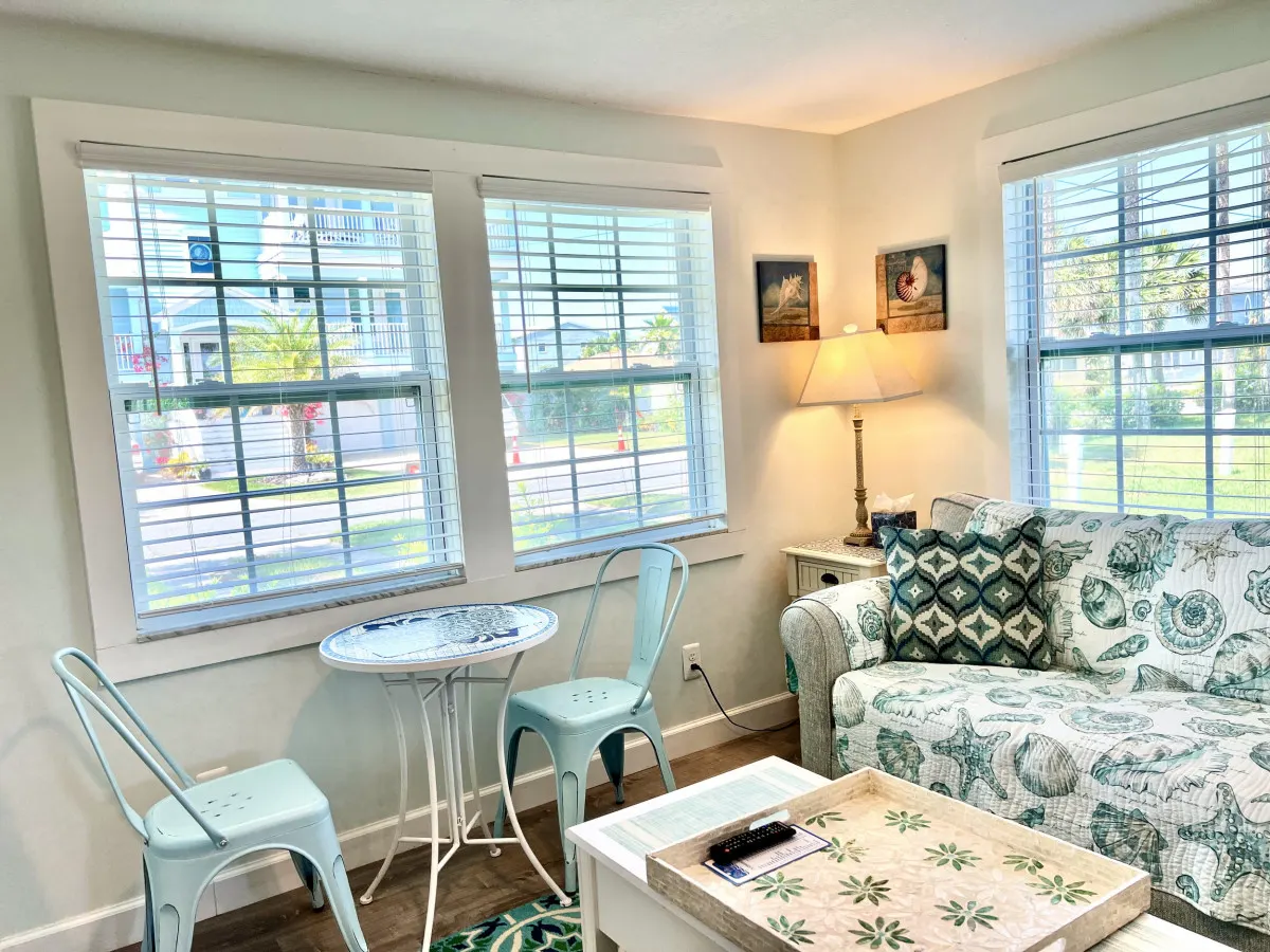 5 F Street - Oceanside Pet Friendly Cottage - Pool Access - Sand Dollar East 10