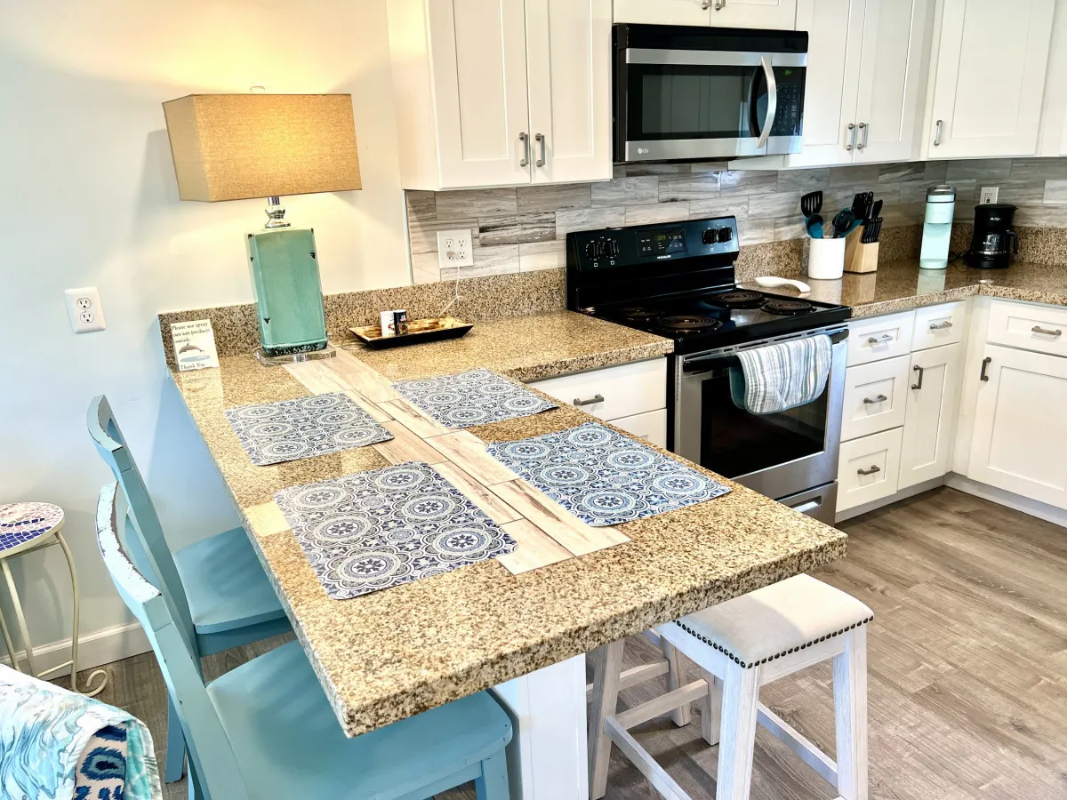 5 F Street - Oceanside Pet Friendly Cottage - Pool Access - Sand Dollar East 14