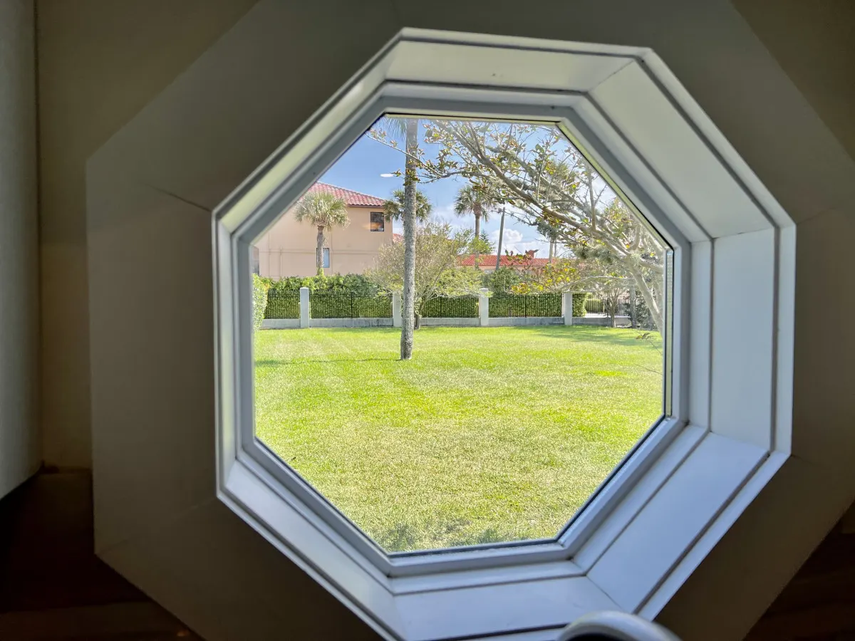 5 F Street - Oceanside Pet Friendly Cottage - Pool Access - Sand Dollar East 17