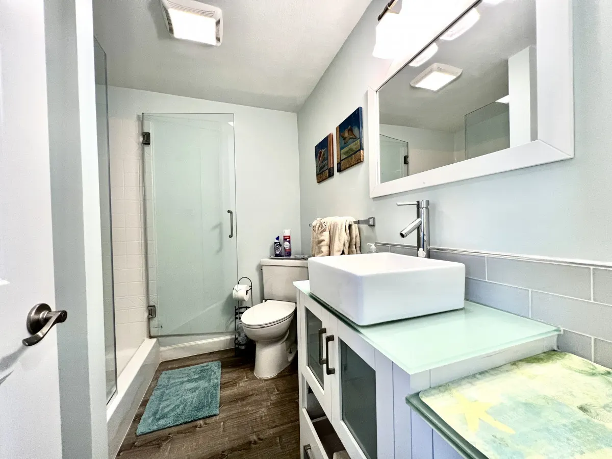 5 F Street - Oceanside Pet Friendly Cottage - Pool Access - Sand Dollar East 18