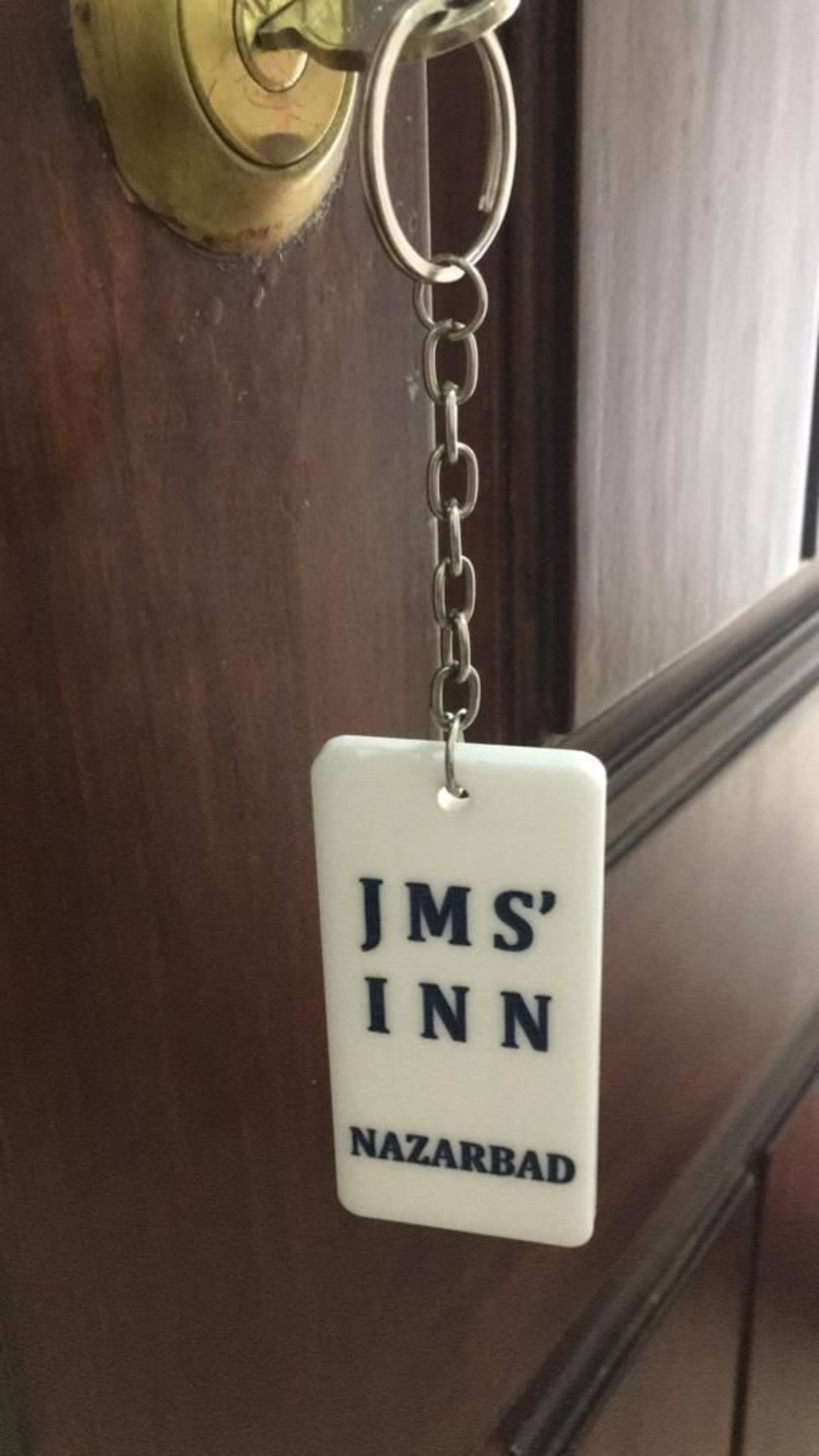 JM's Inn: Prime spot holiday home with a garden 39
