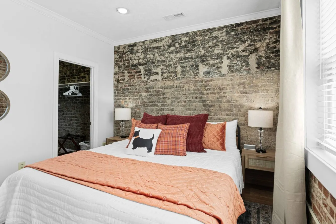 Stylish Maryville Loft 30 Mins to Smoky Mtns 2