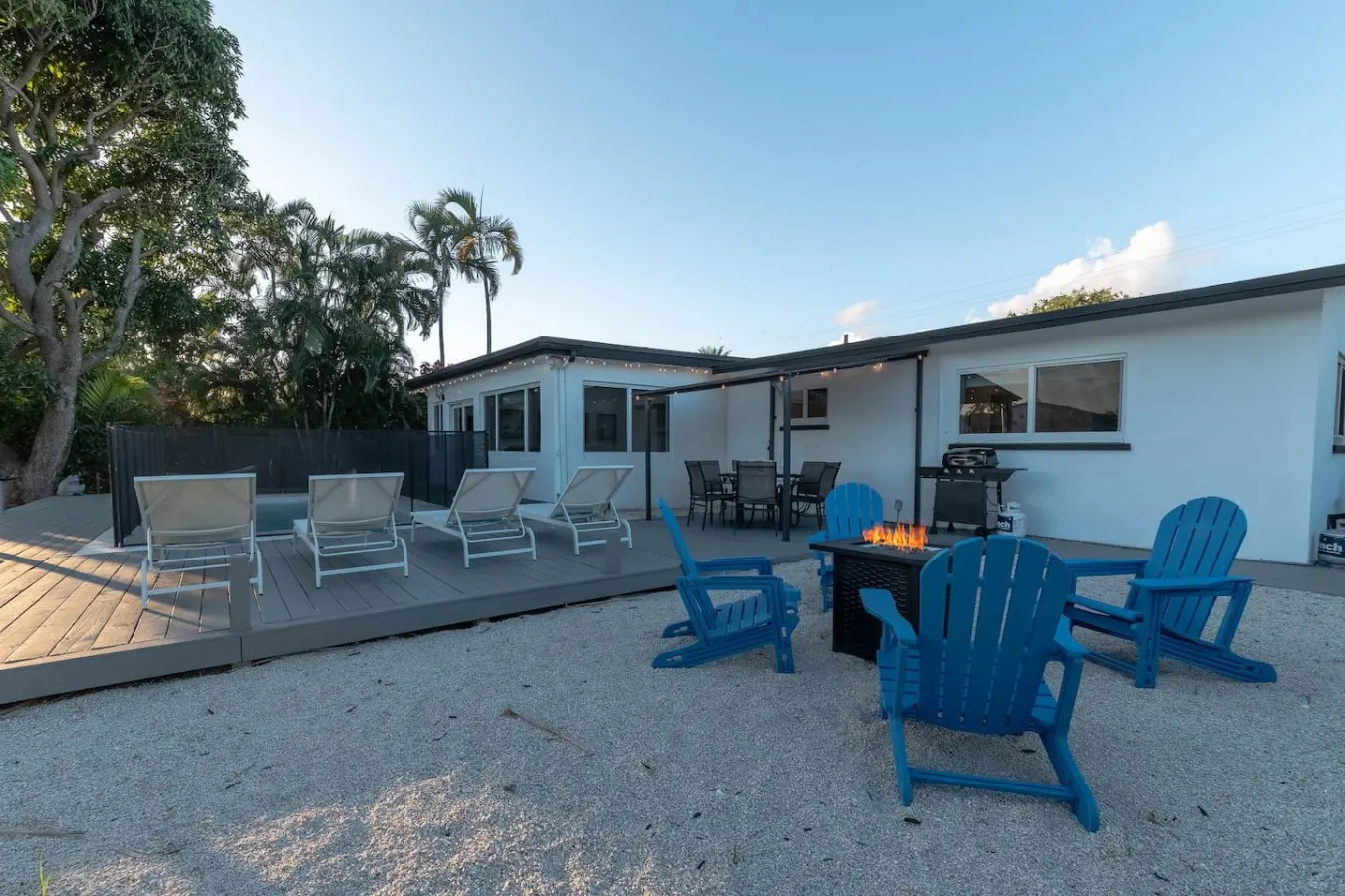 Waterfront Family Getaway with Pool BBQ FirePit 20