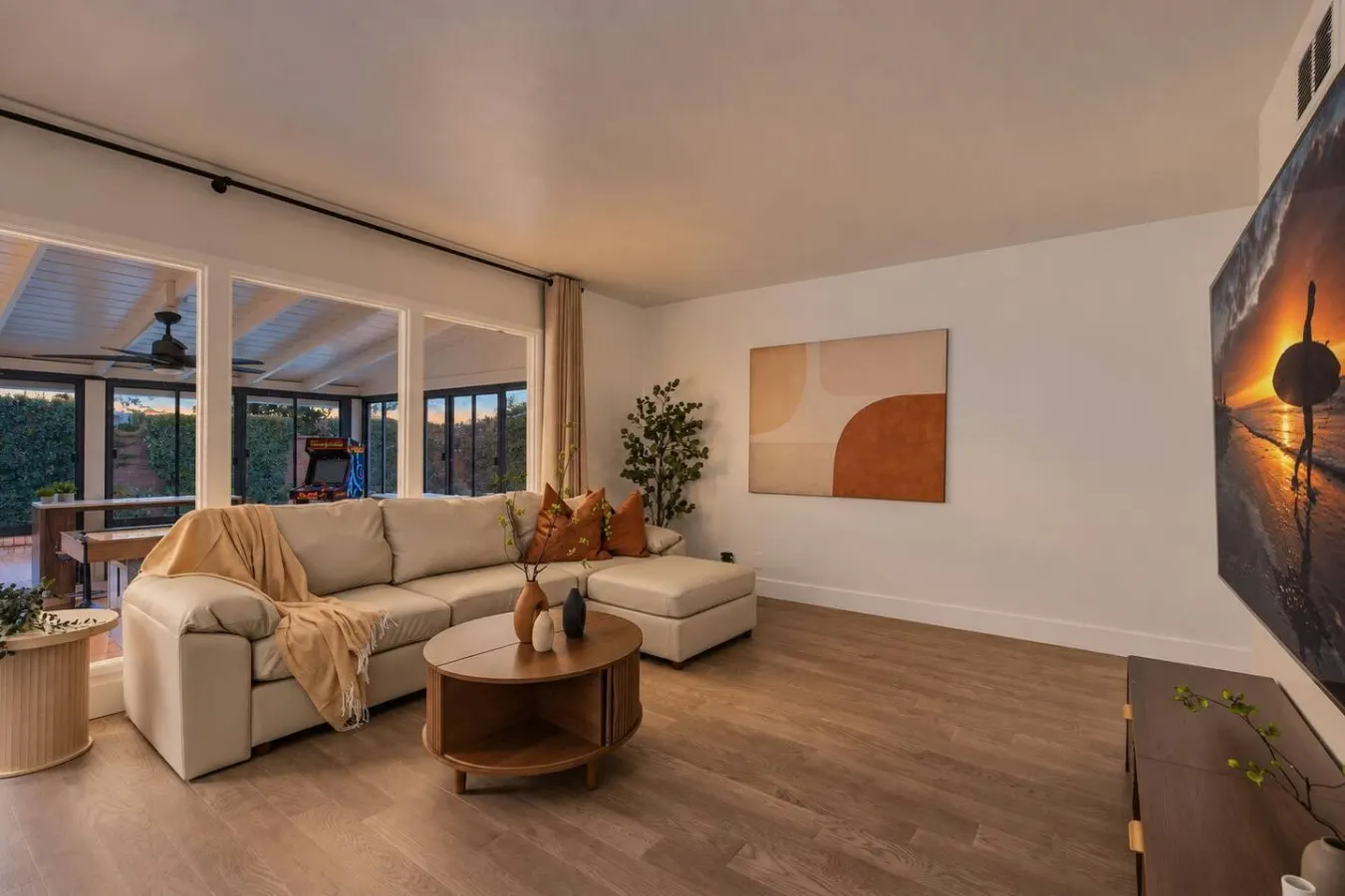 LongBeach Cottage - Pool, Spa, Games, 4Miles2Beach 6