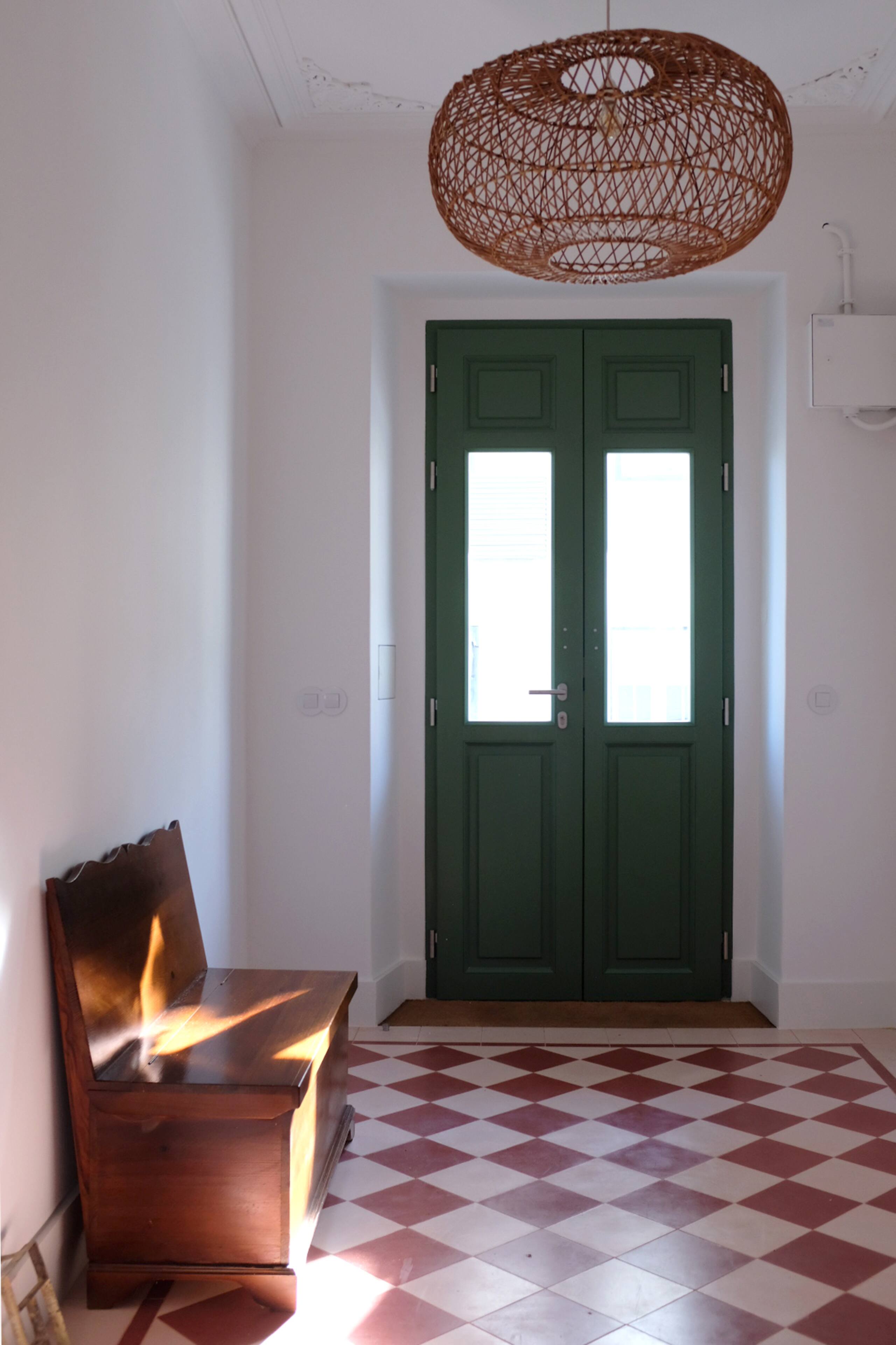 Garden flat in villa by the beach 4