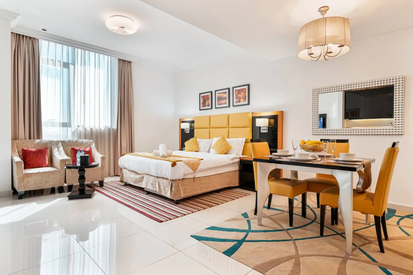 Luxury Studio Living in the Center of Business Bay