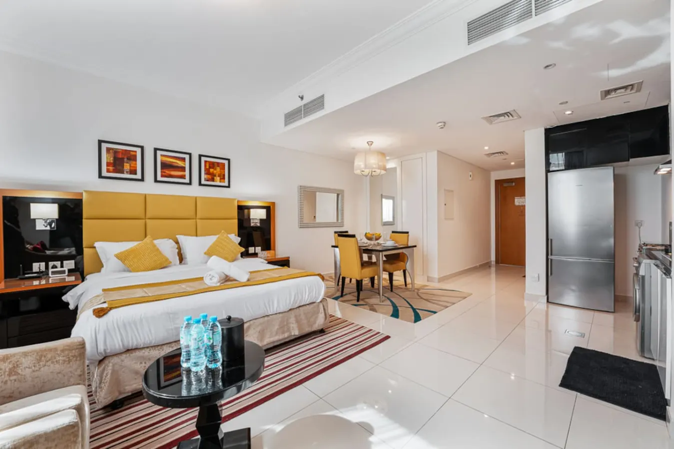 Luxury Studio Living in the Center of Business Bay 11