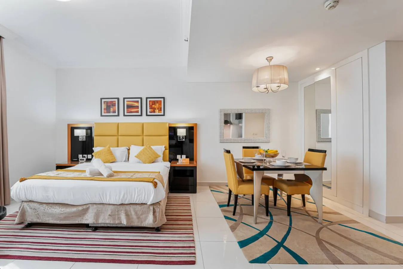 Luxury Studio Living in the Center of Business Bay 12