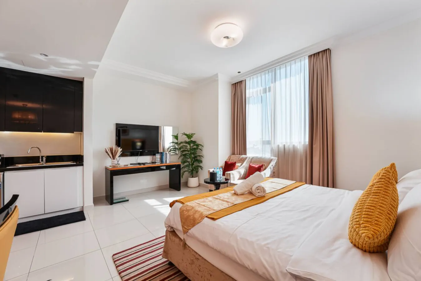 Luxury Studio Living in the Center of Business Bay 13