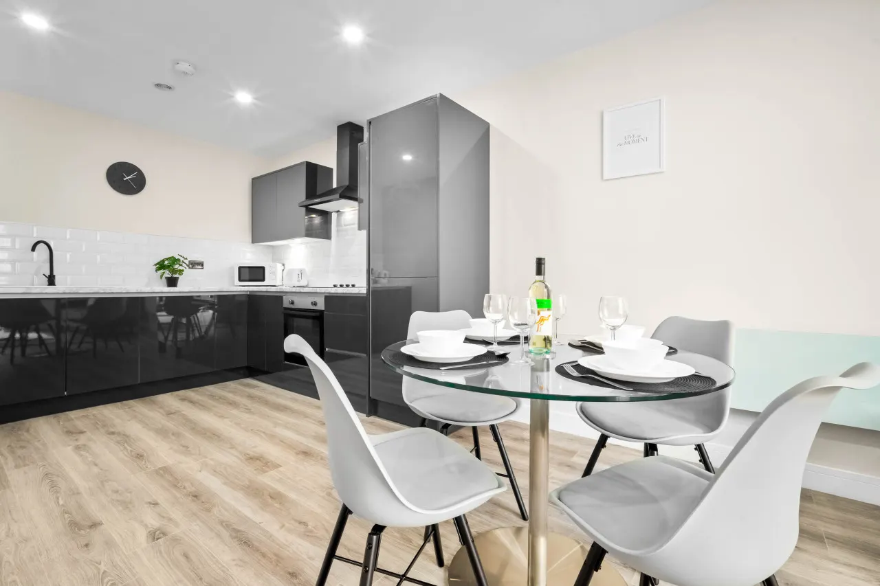 Modern 2 Bed Apartment - Smart TV - WIFI - Jewellery Quarter 6
