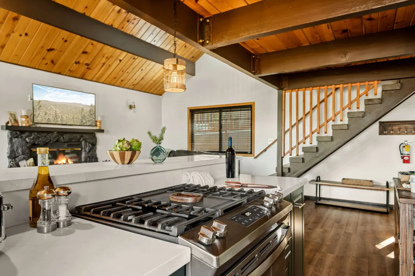 Soul Peak Mountain Cabin w/ Deck & Hot Tub 7