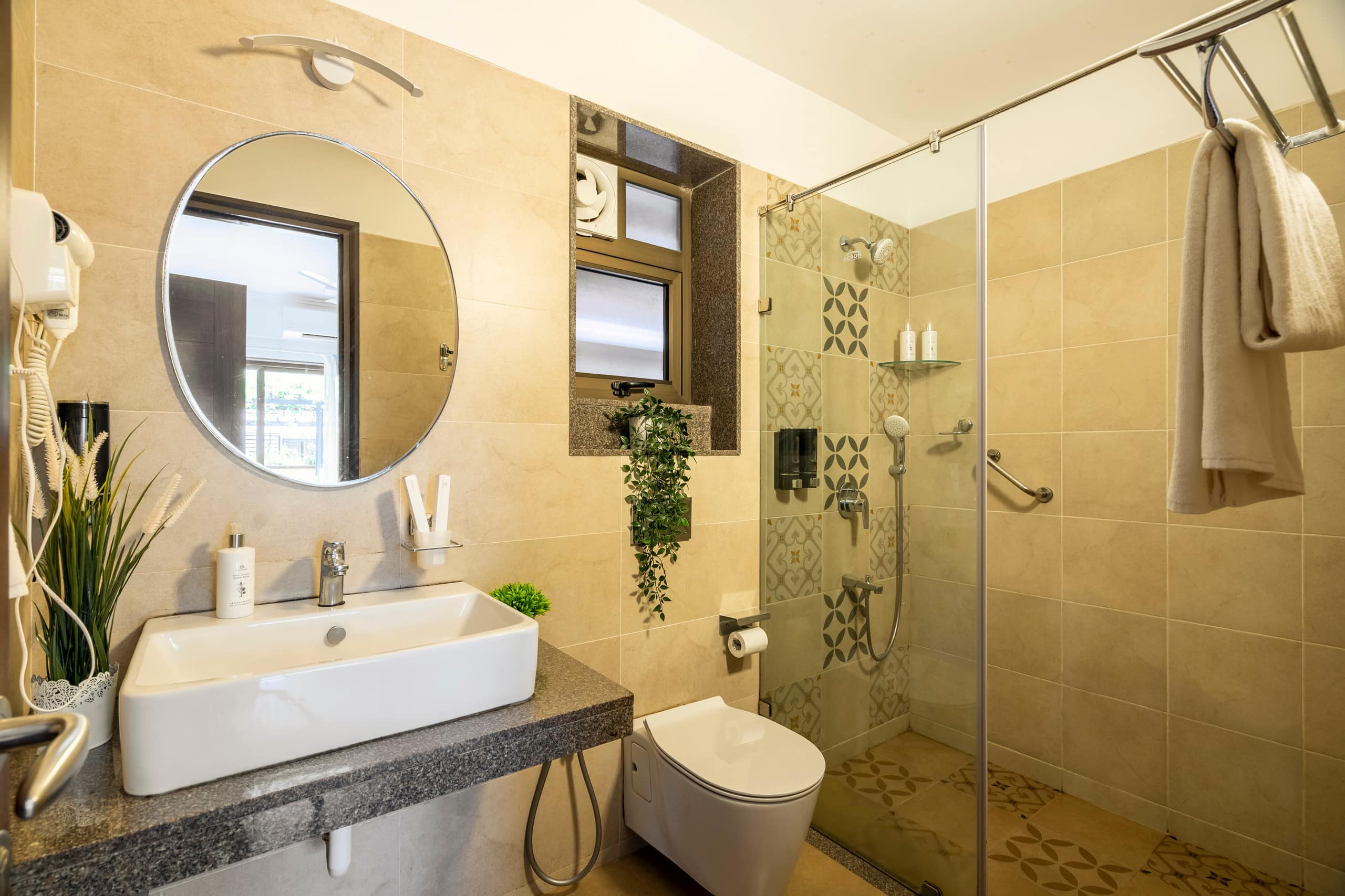 Staymaster SurfShore | 2BR w/ Pools & Gym in Baga 31