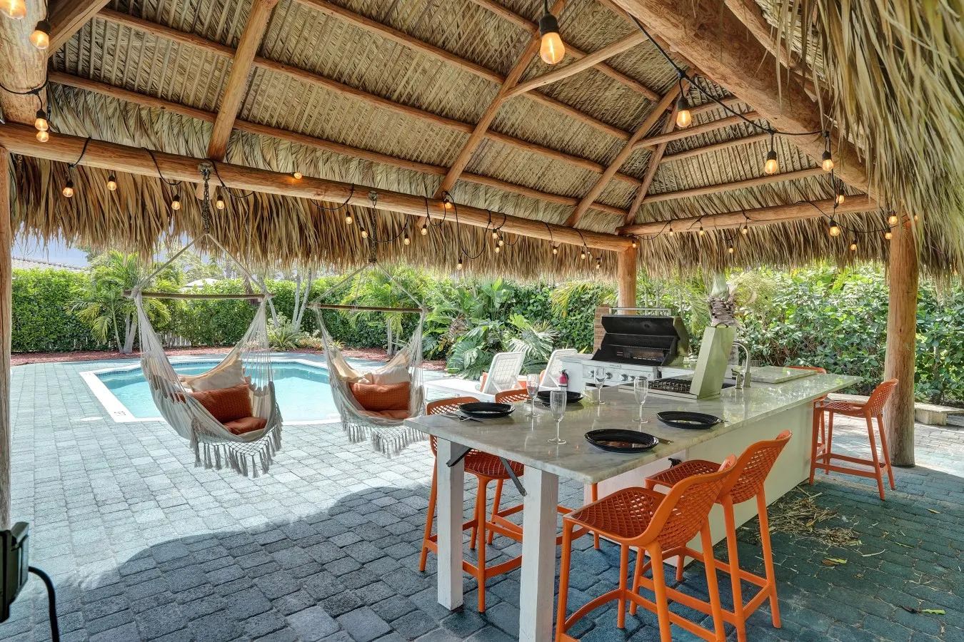 Tropical Pool Oasis 2BR 2BA Steps to Beach 2