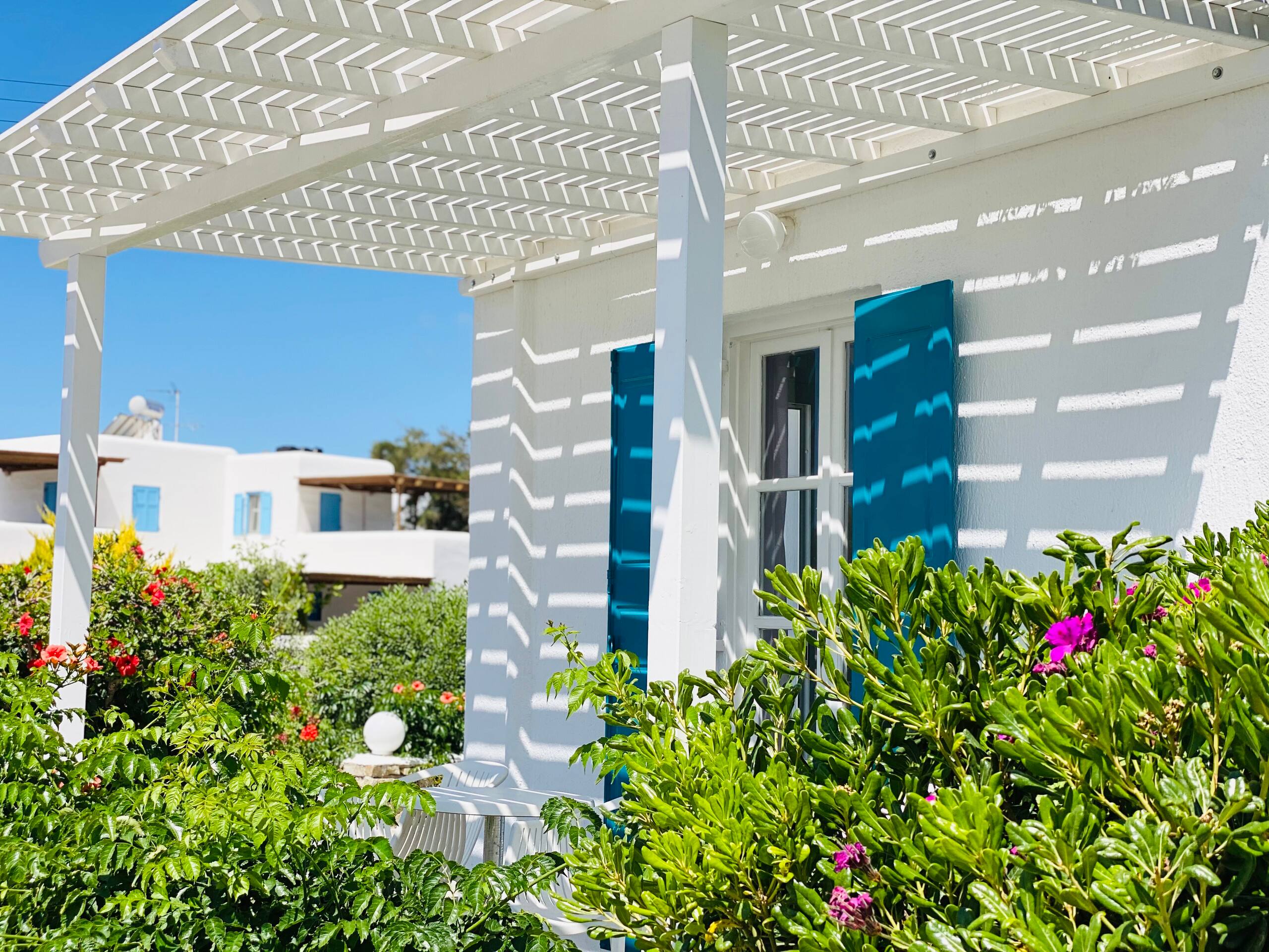 Apartment for 3 in Ornos - Steps from the Beach — photo 2