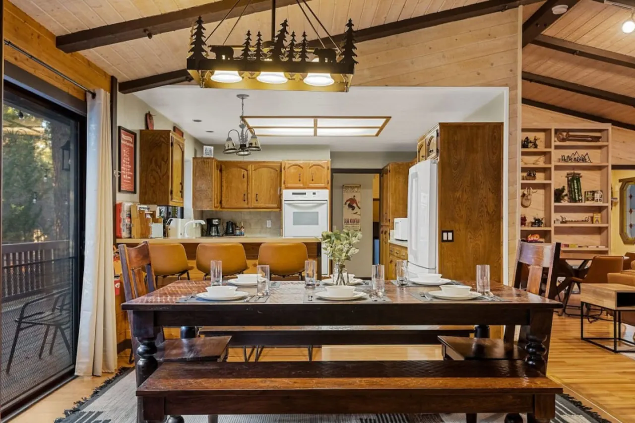 Ritz-Craterton Spa, BBQ, Game Room, EV, Pups 15