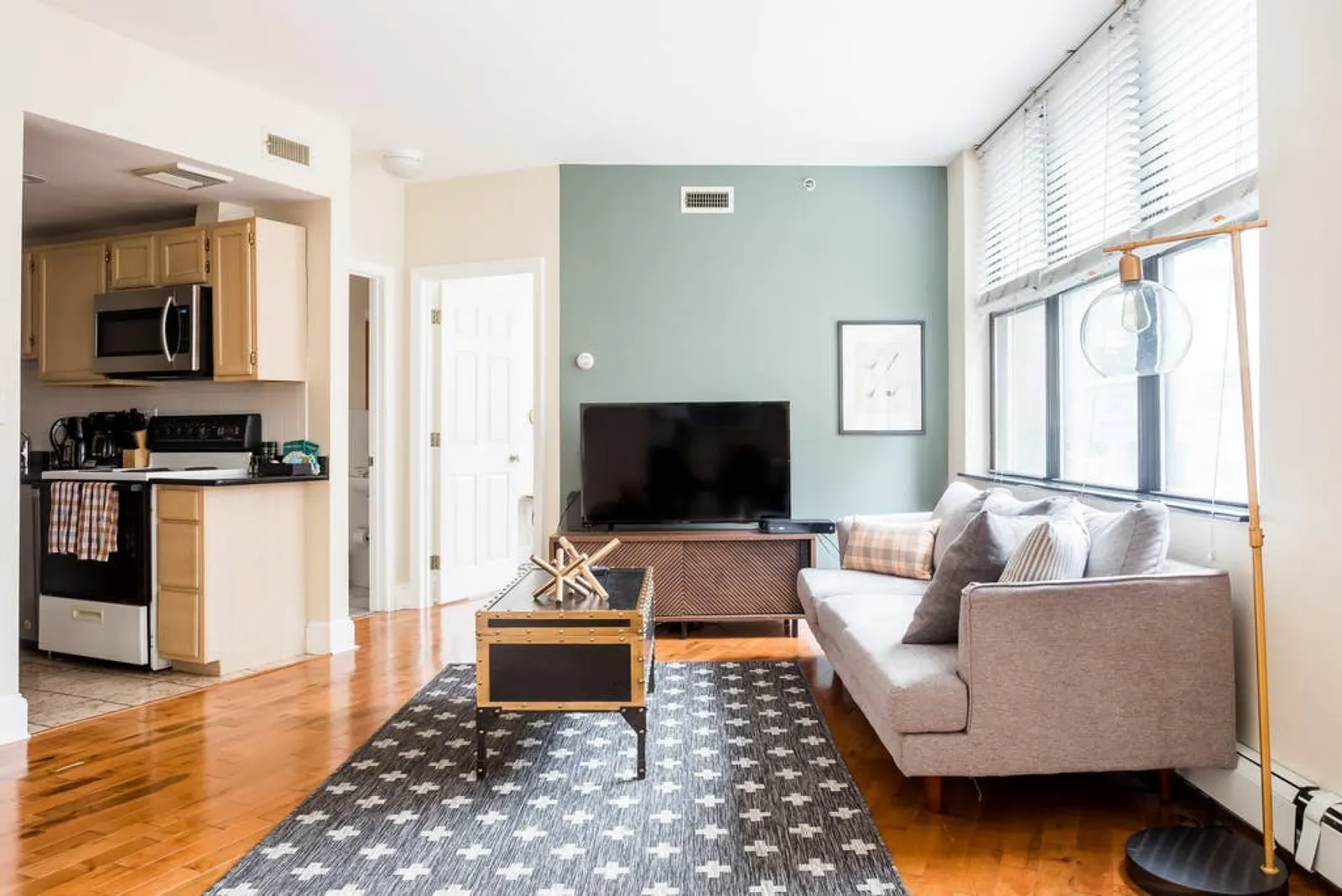 Charming 1BR Flat Downtown Boston Walk Anywhere 10