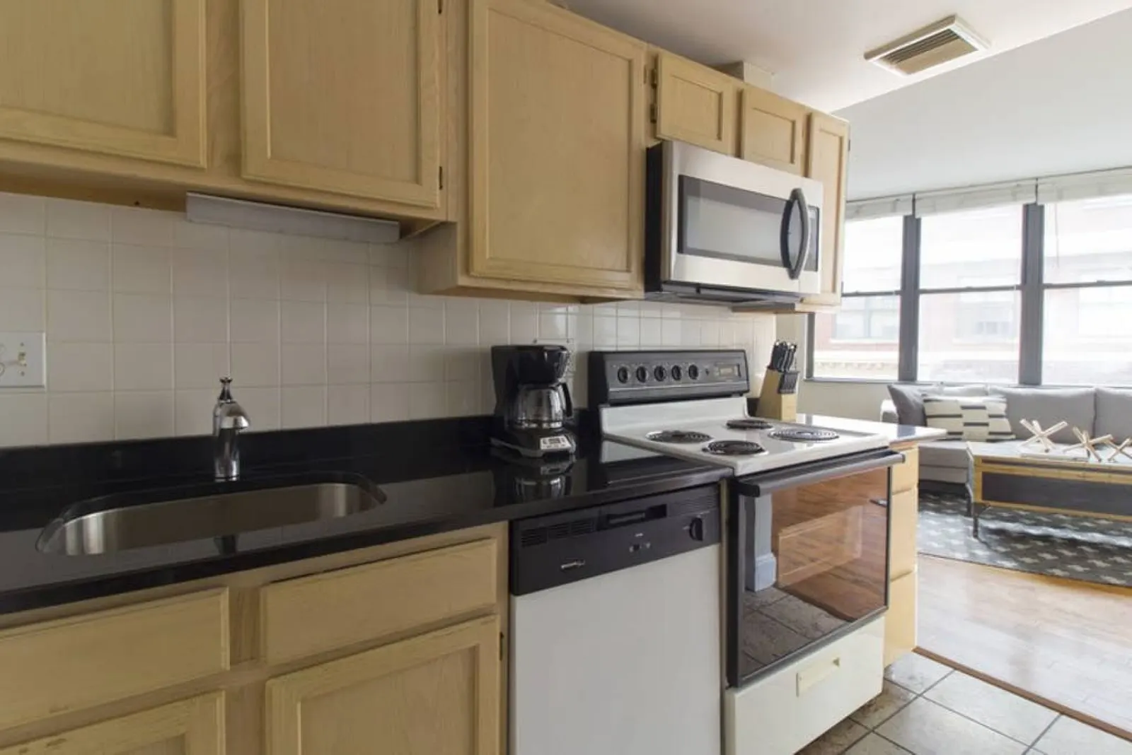 Charming 1BR Flat Downtown Boston Walk Anywhere 8