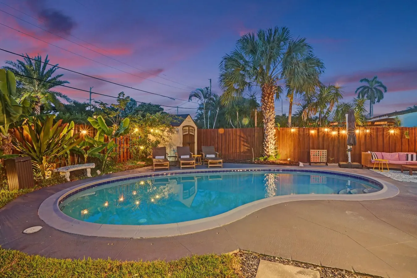 Newly Renovated w Heated Saltwater Pool & Hot Tub