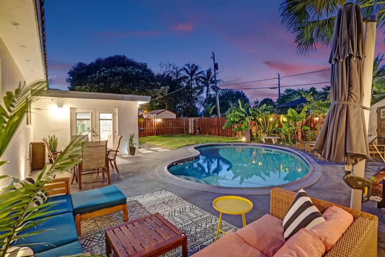 Newly Renovated w Heated Saltwater Pool & Hot Tub — photo 2